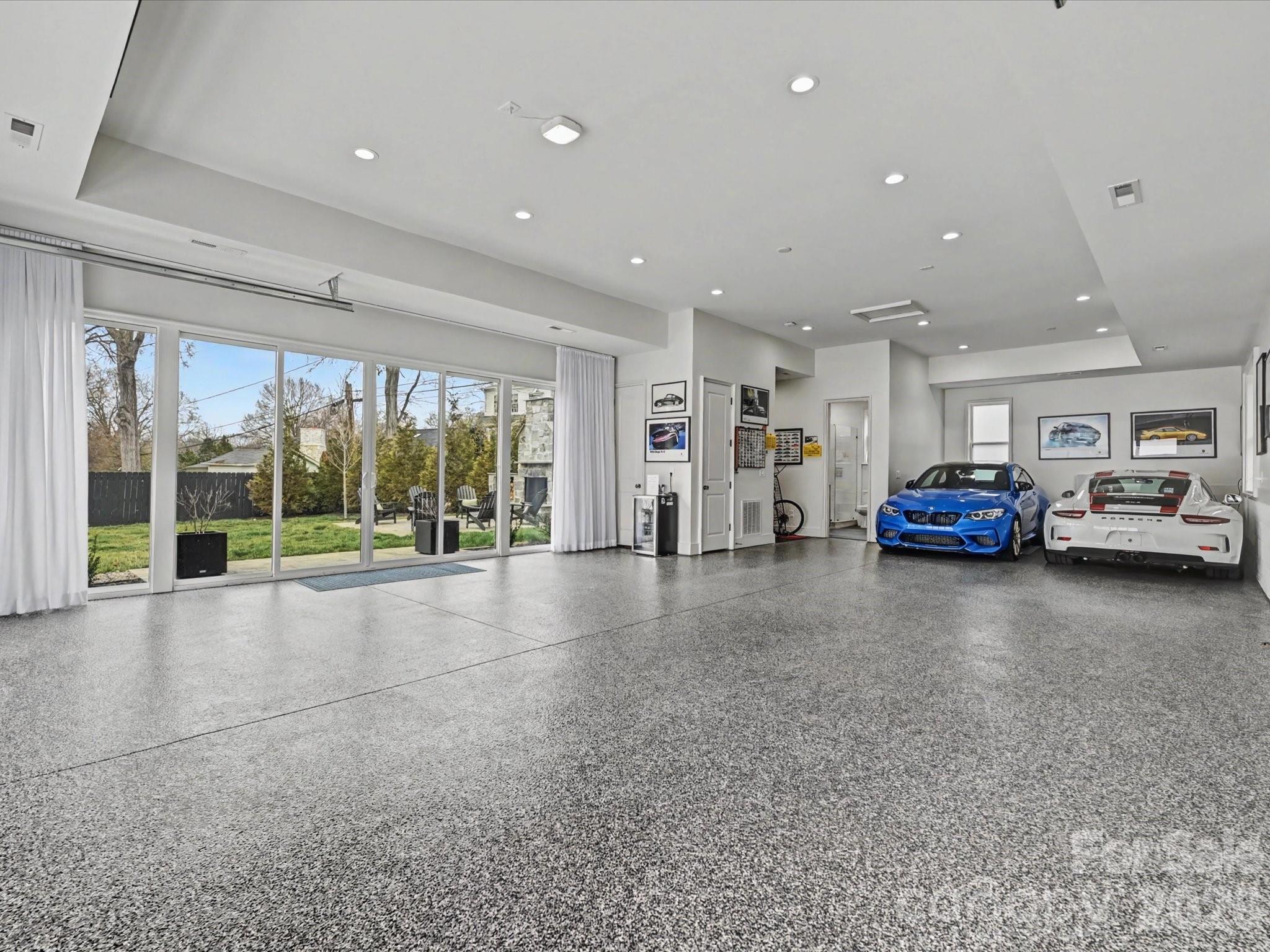 Myers Park Manor - Residential