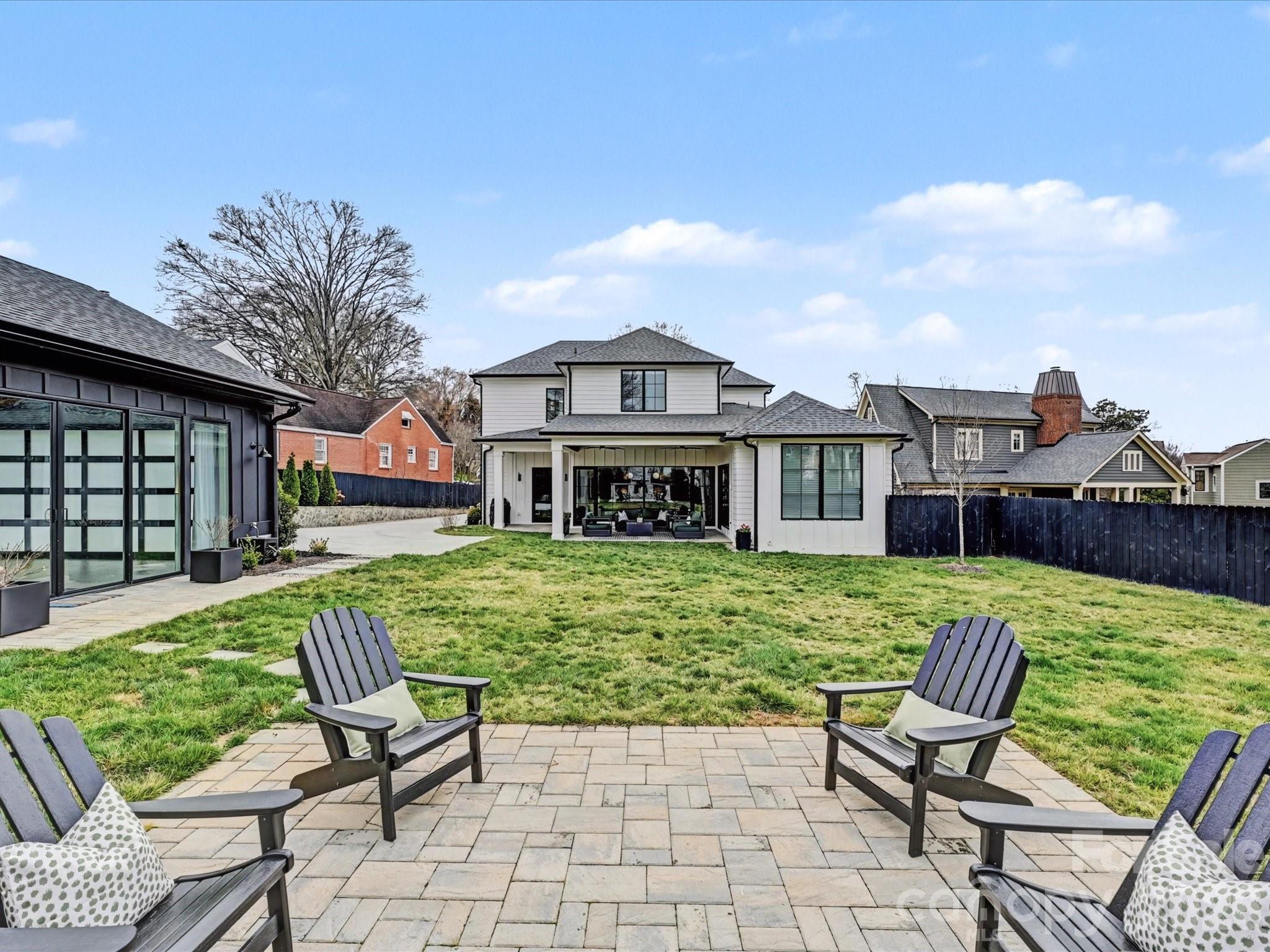 Myers Park Manor - Residential