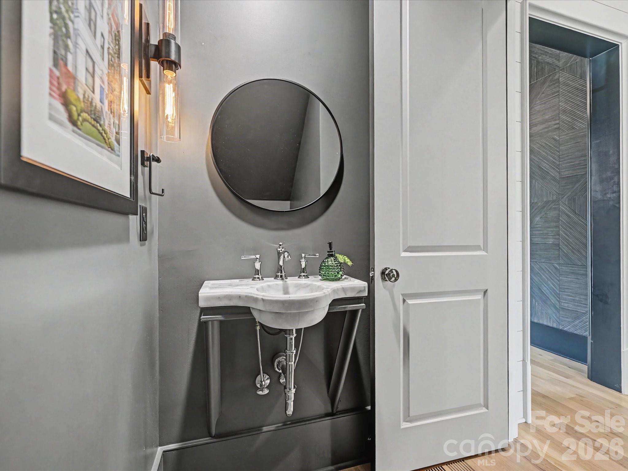 Myers Park Manor - Residential