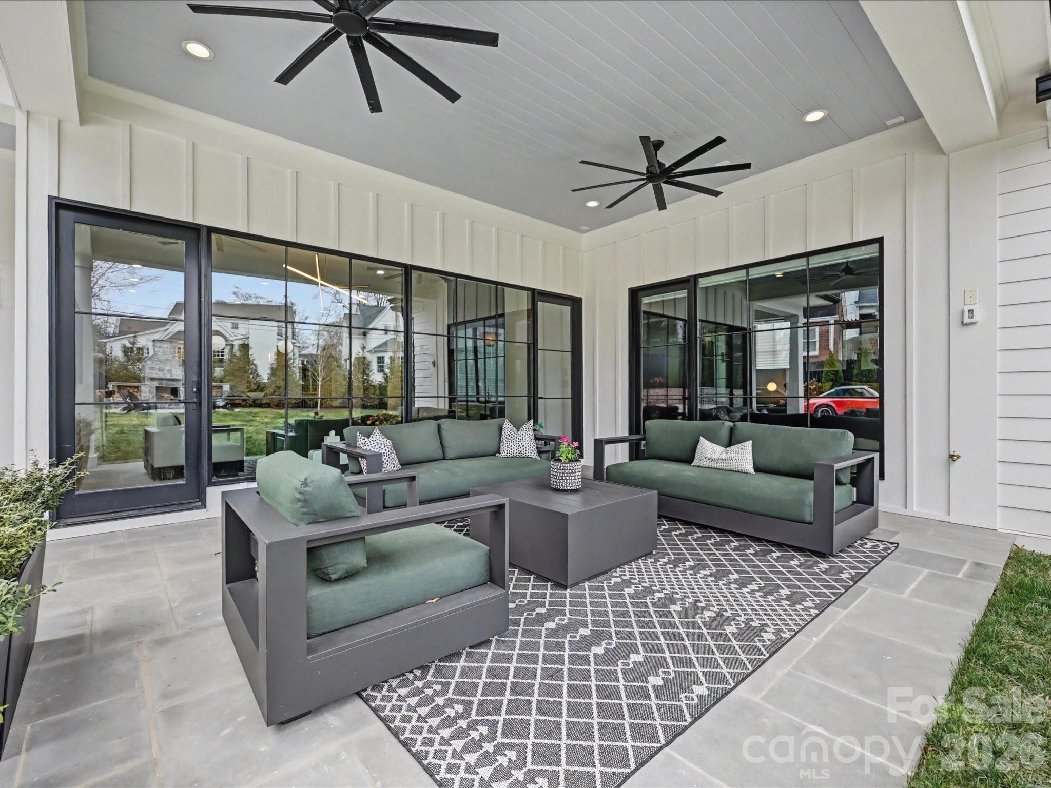 Myers Park Manor - Residential