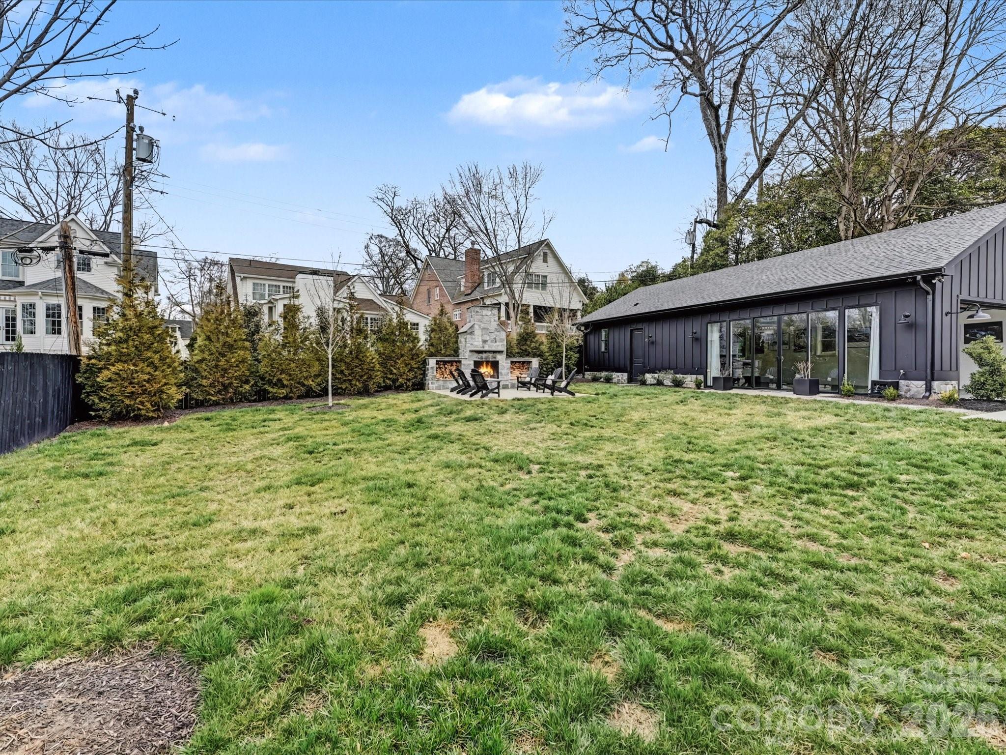 Myers Park Manor - Residential