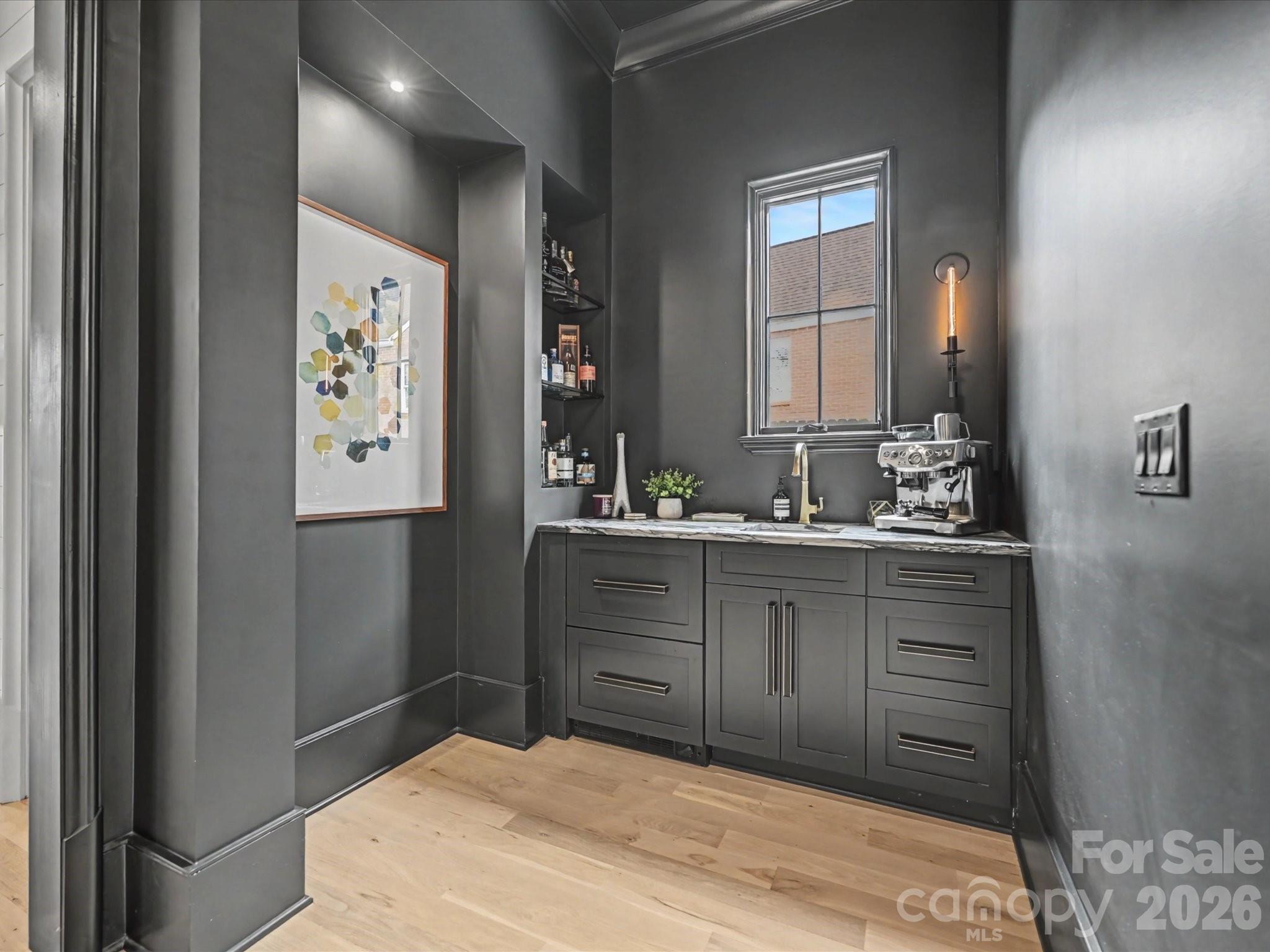 Myers Park Manor - Residential