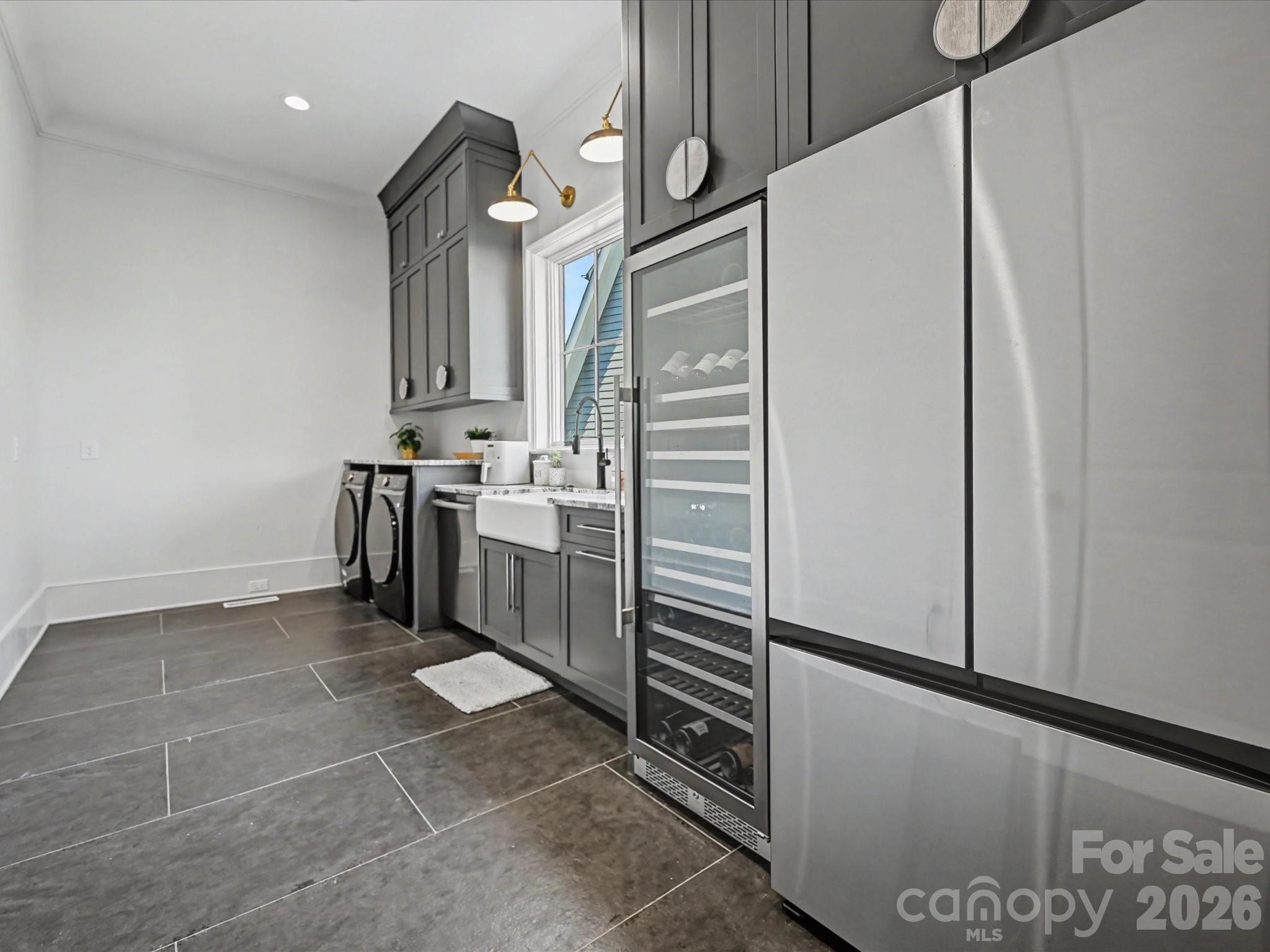 Myers Park Manor - Residential