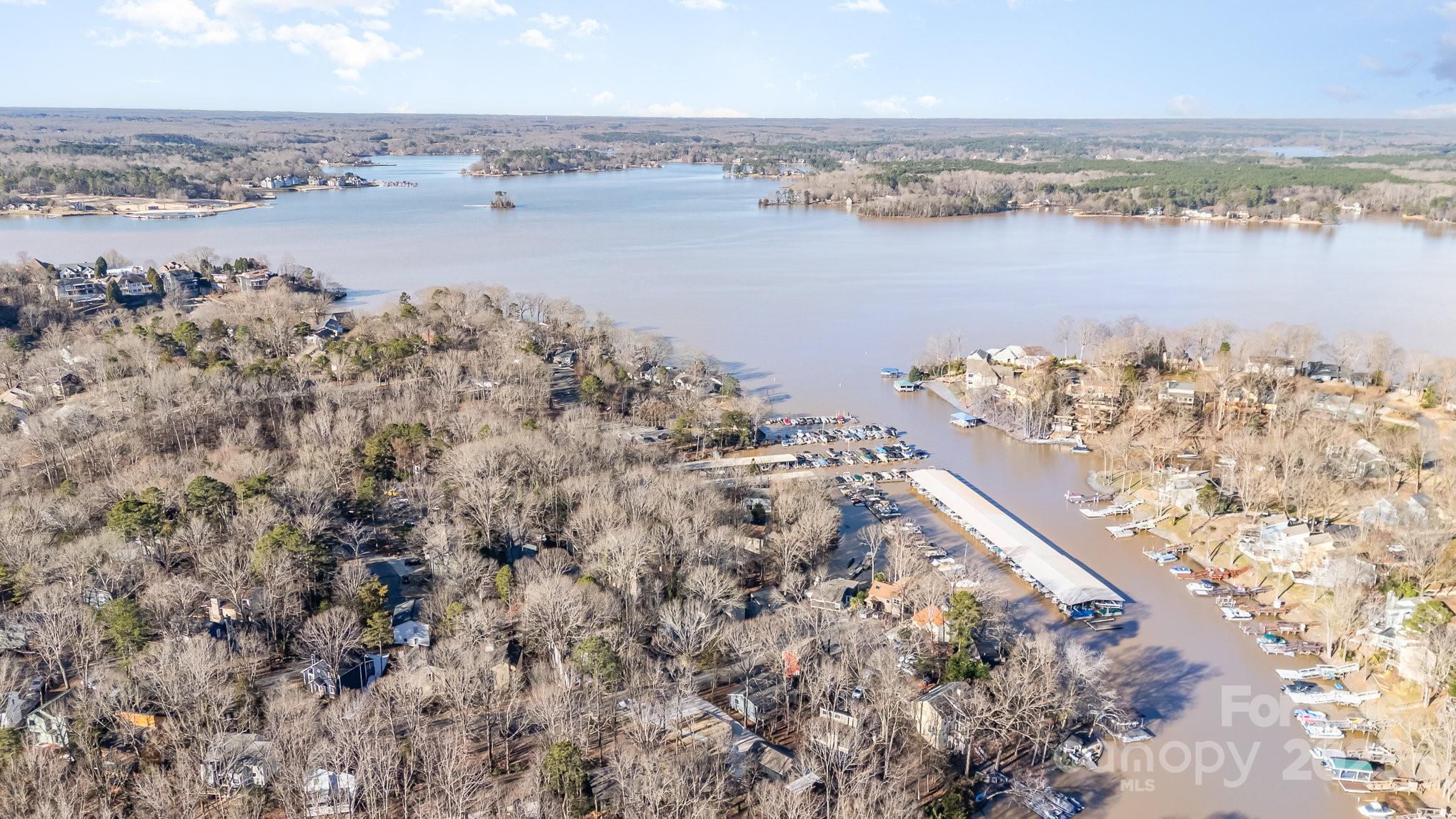 Tega Cay - Residential