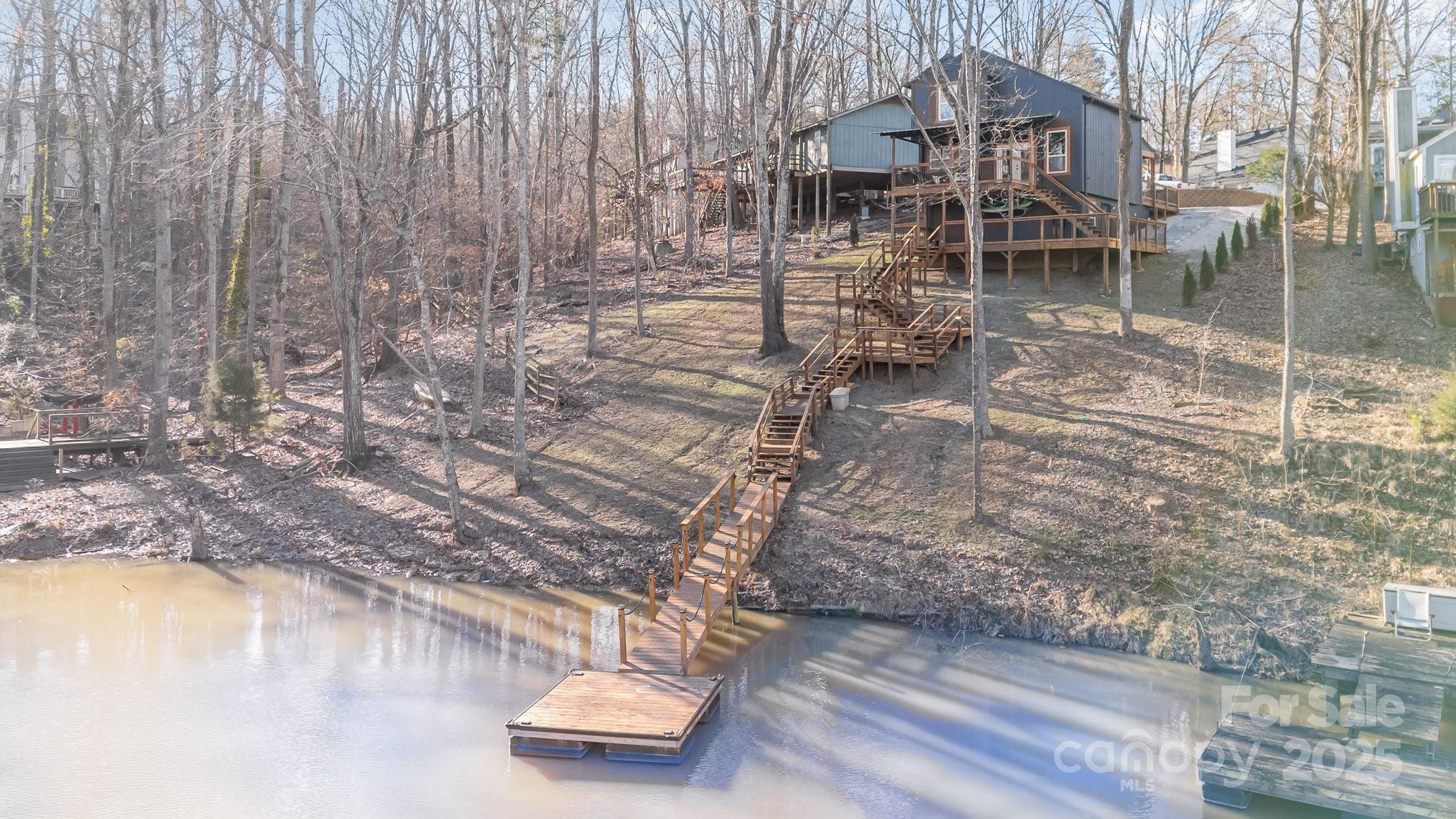 Tega Cay - Residential