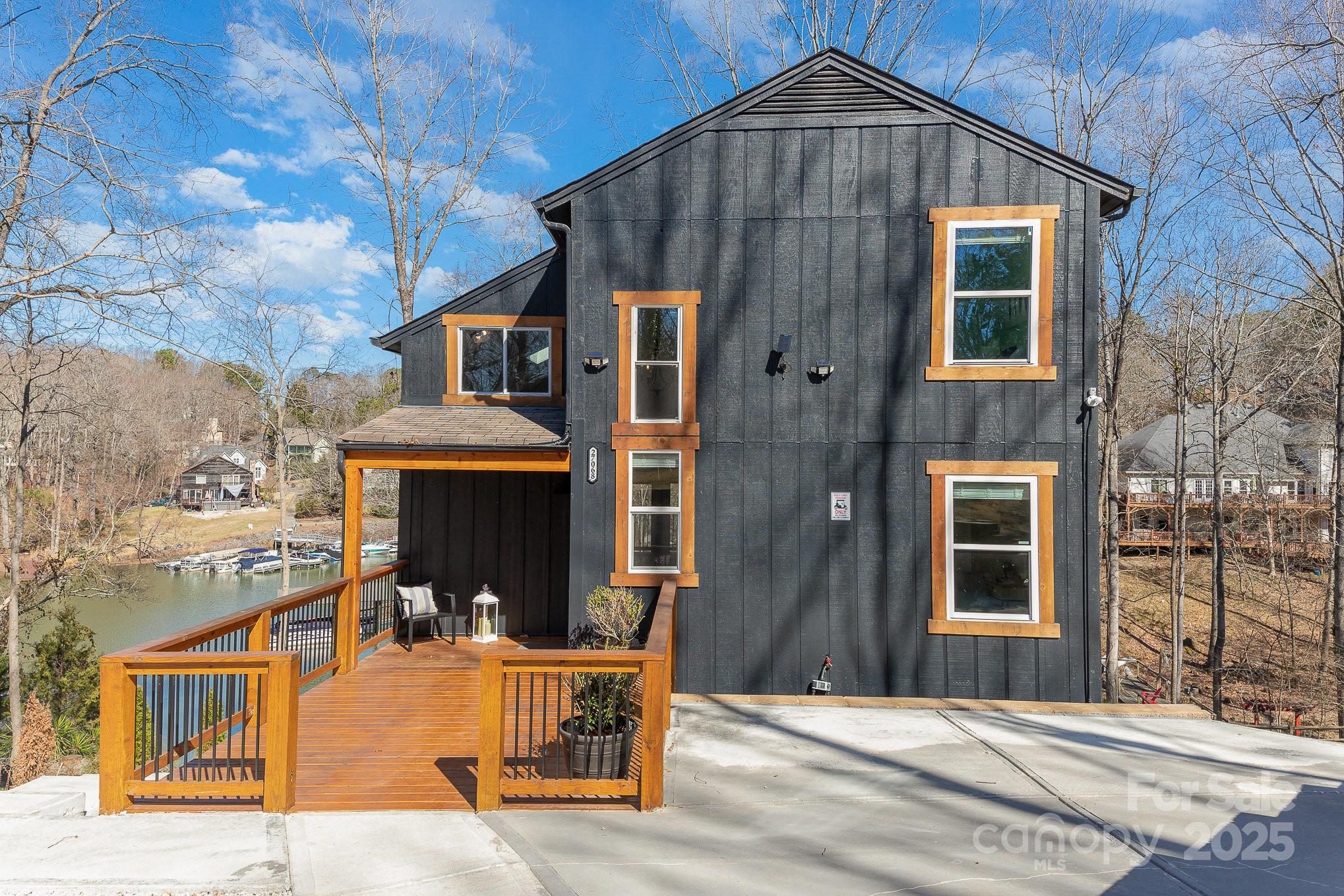 Tega Cay - Residential