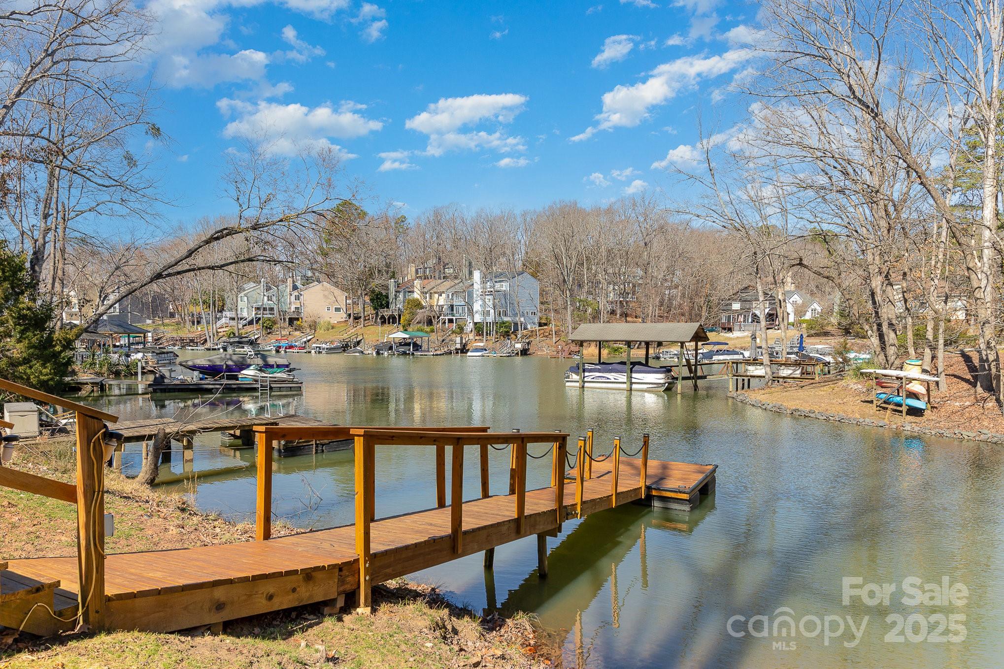 Tega Cay - Residential