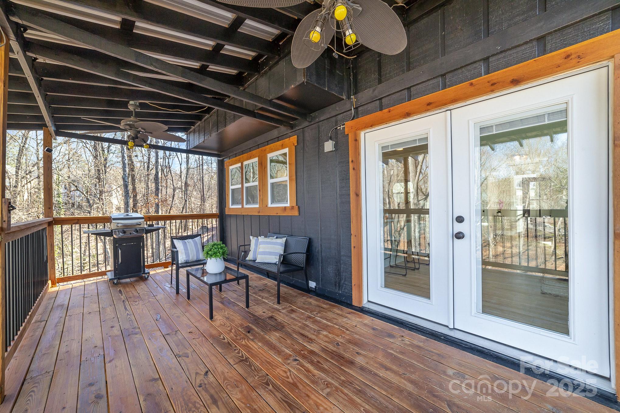 Tega Cay - Residential