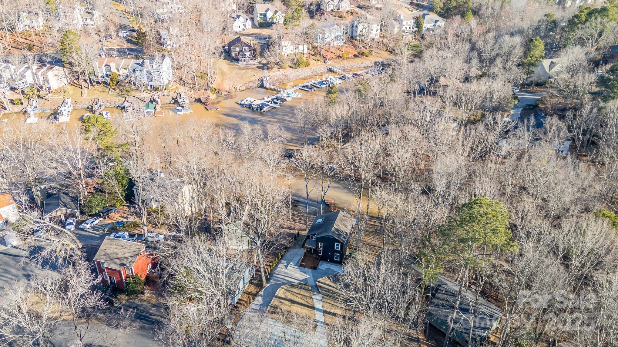 Tega Cay - Residential