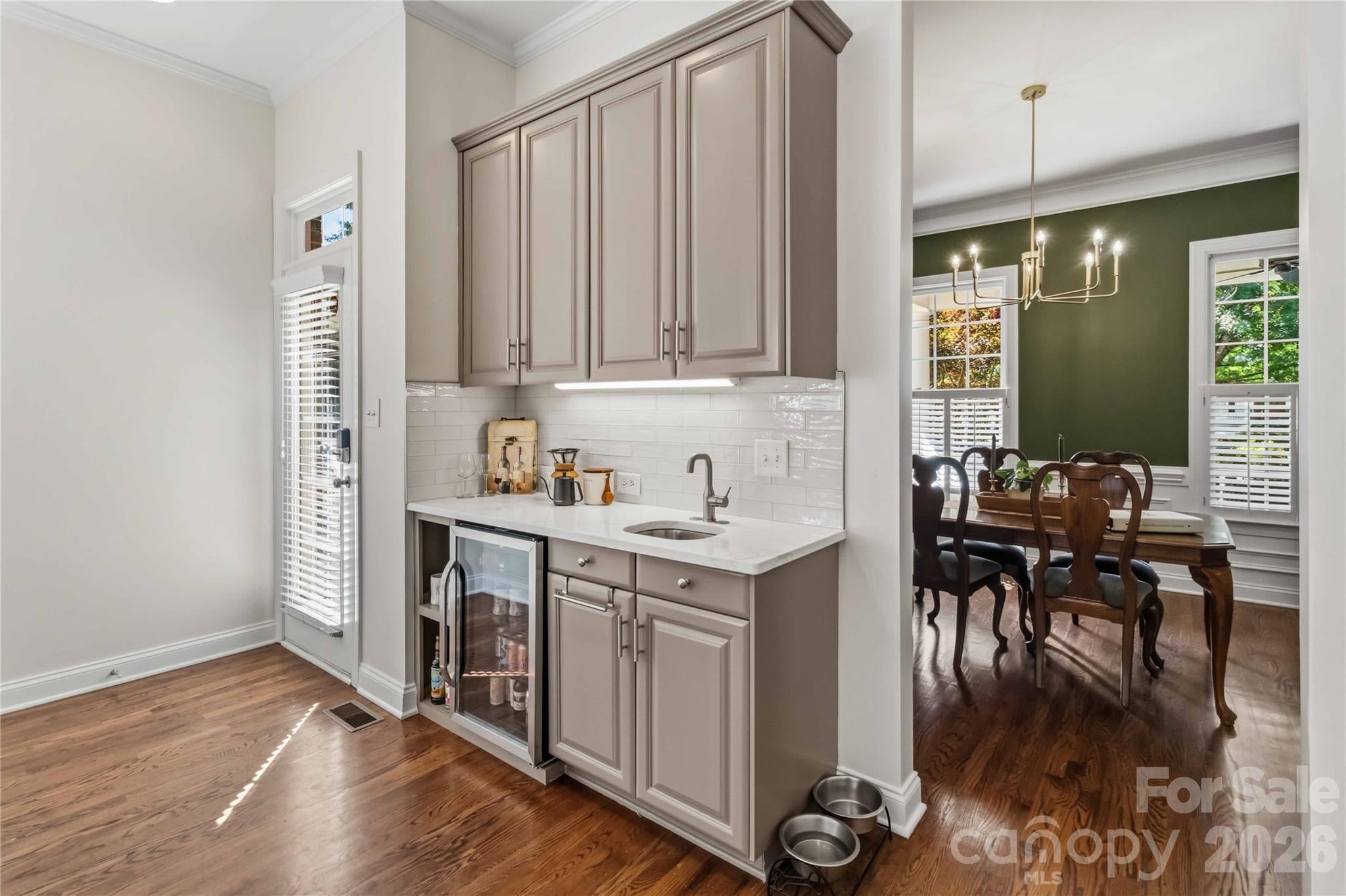 2436 Commons Court