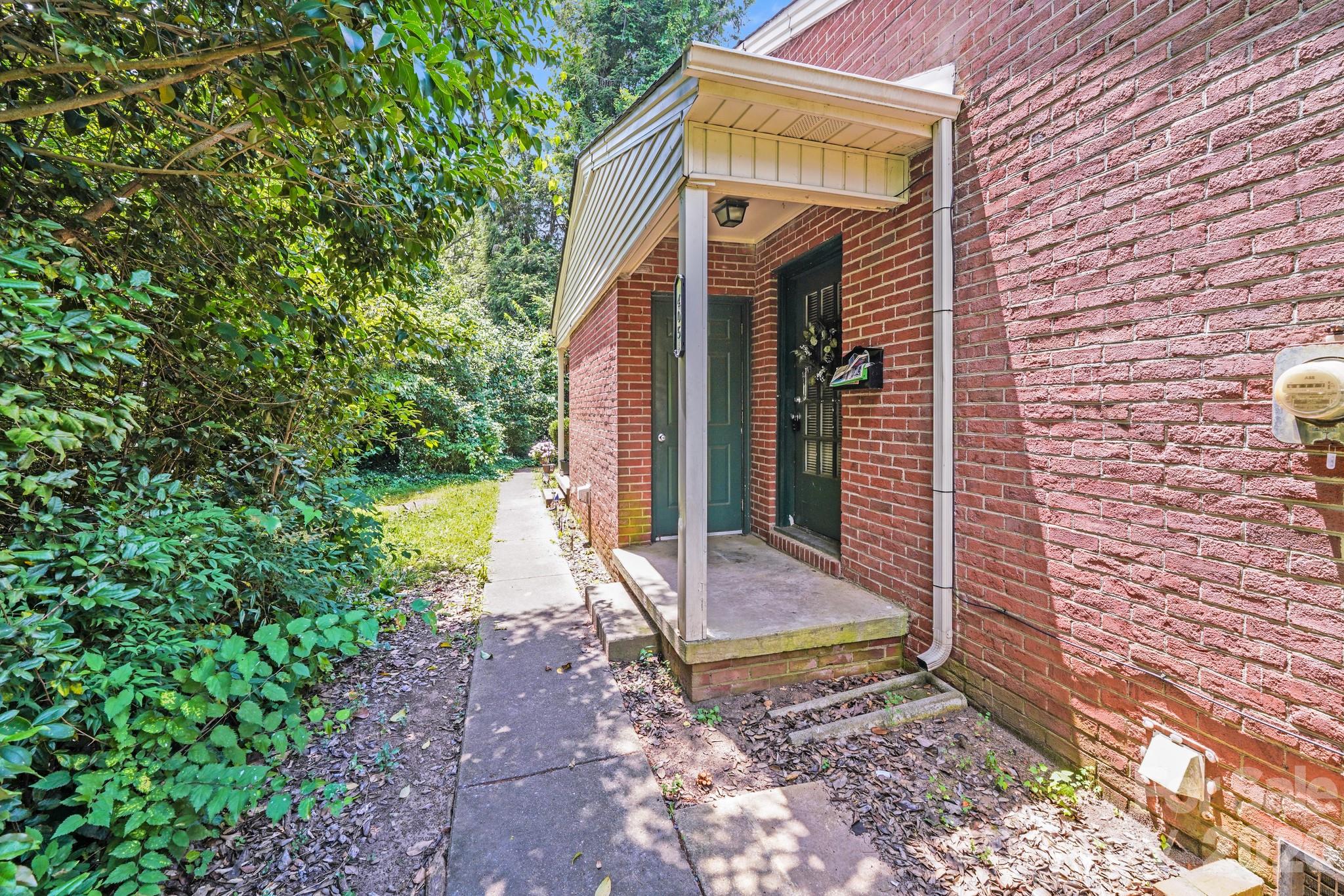 405 W Harvie Avenue A&B