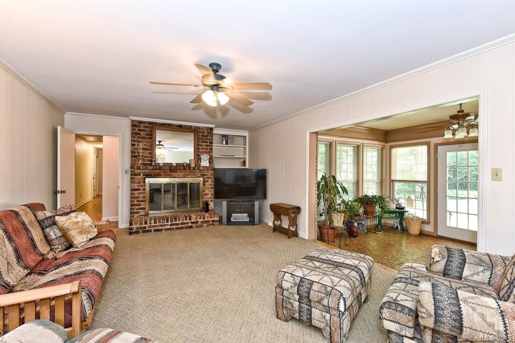 Lansdowne - Residential