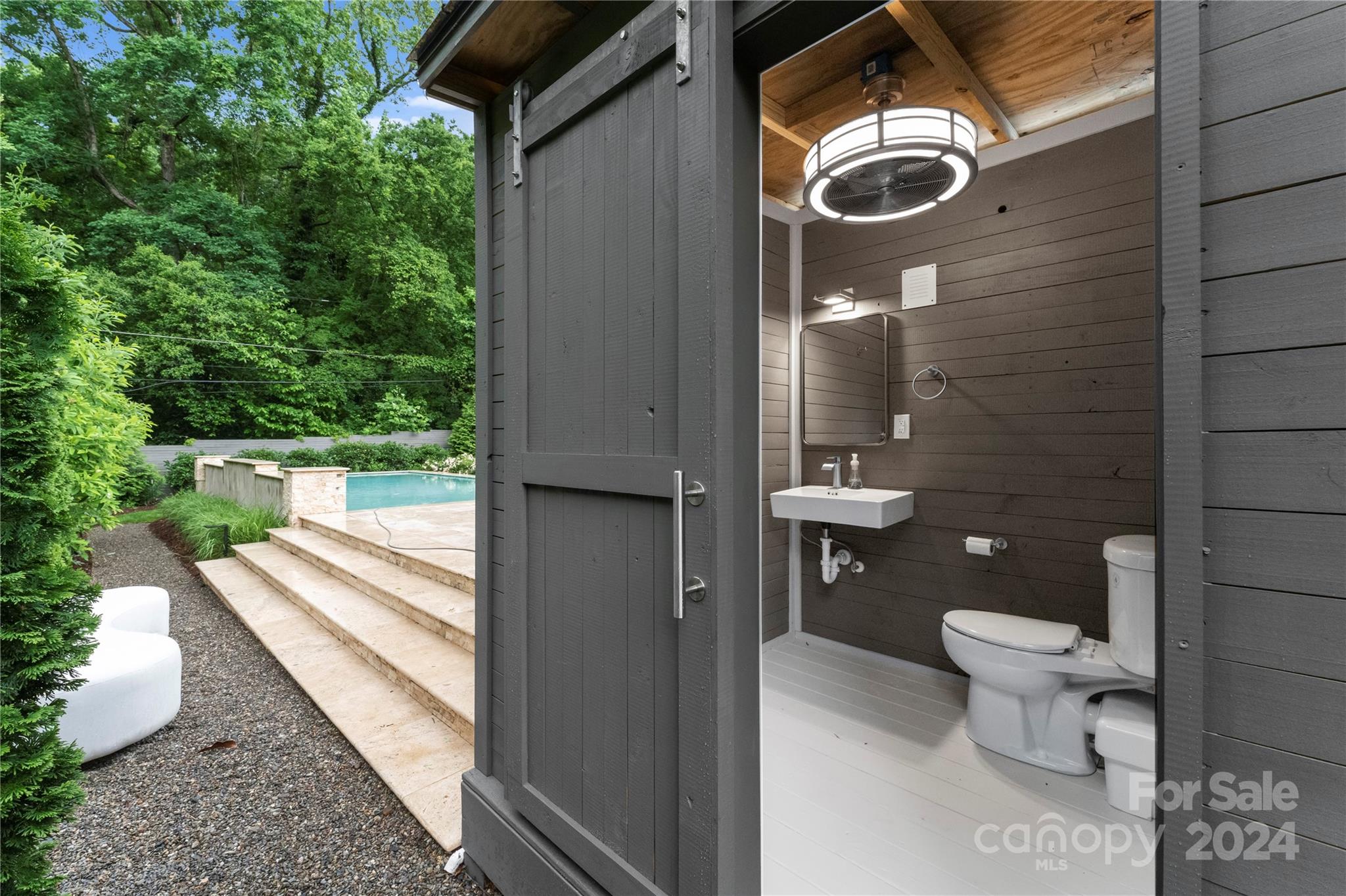 Commonwealth Park - Residential