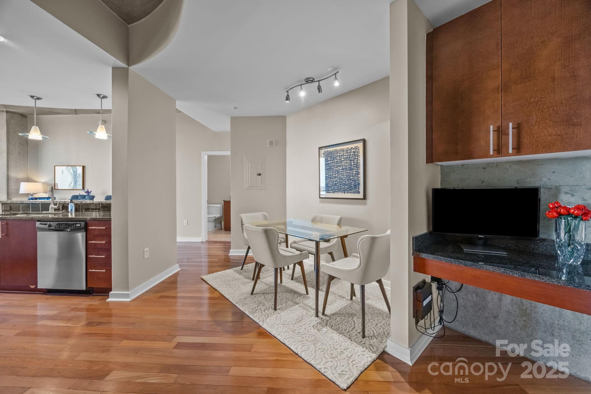 210 N Church Street 1509