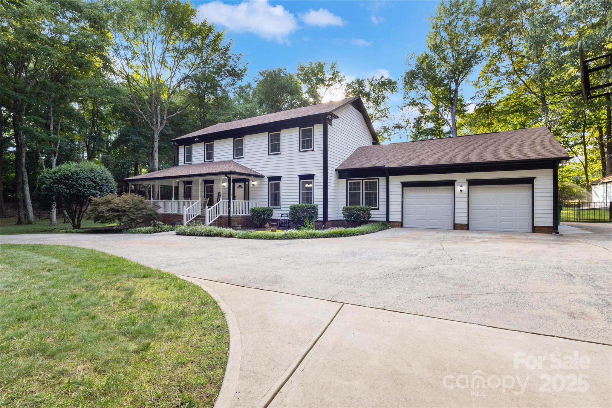 10700 Chestnut Hill Drive