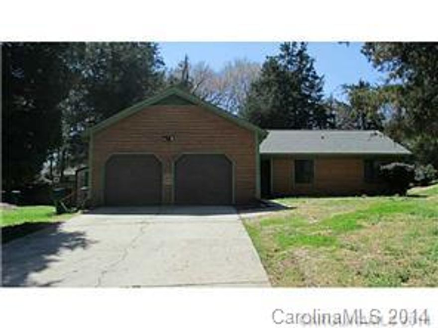 Relax on this large deck in your private, level, fenced back yard.  New flooring in bathrooms, new water heater, new dishwasher, new blinds, fresh paint, along with ceramic tile counters in both kitchen and baths, are just some of the updates to this move in ready home.  Soaring Cathedral ceiling in large great room has two ceiling fans for optimal comfort.  Sought after split bedroom floor plan with the rare find of a two car garage.  Easy access to 485 and close to shopping and restaurants.