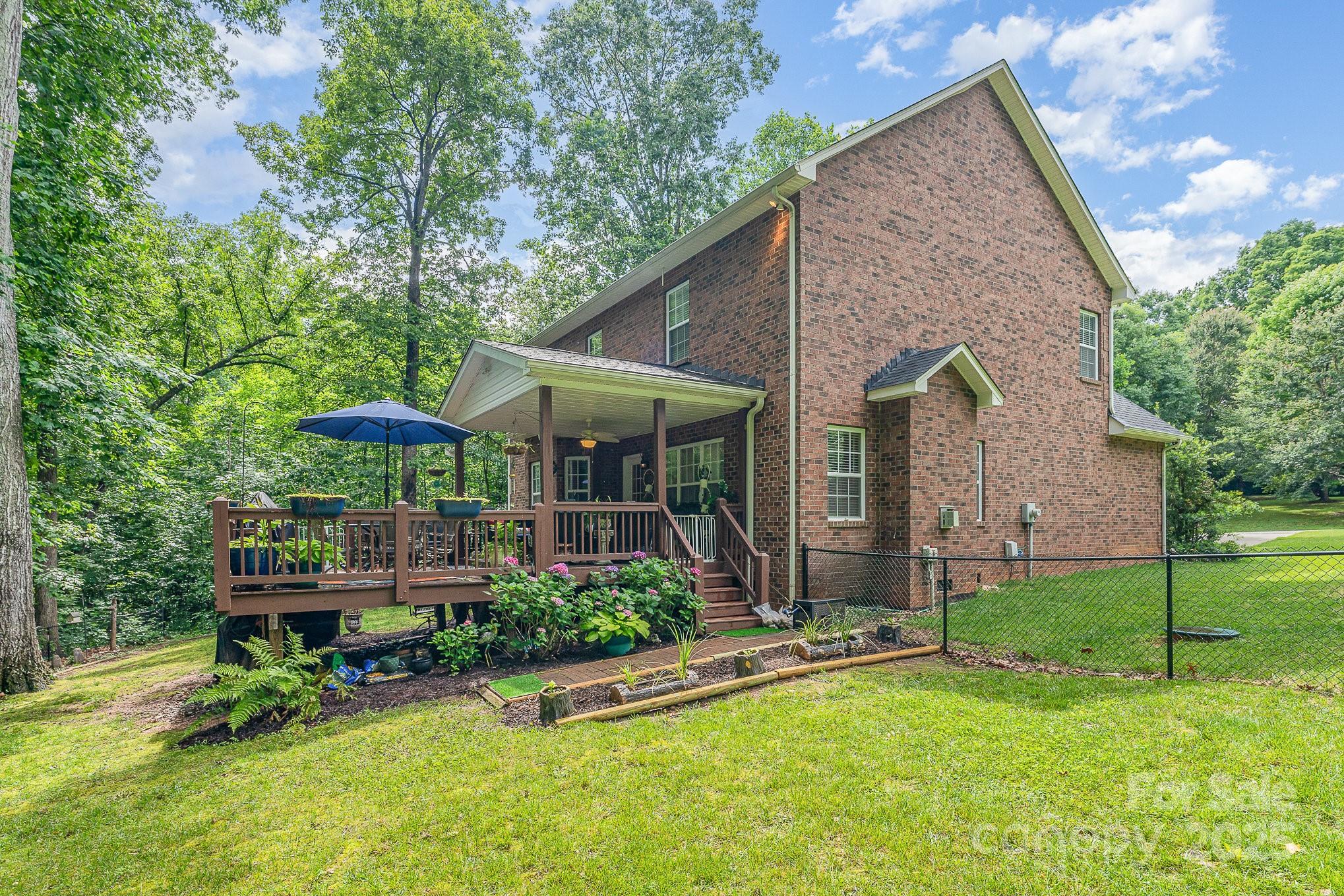 Shady Oaks - Residential