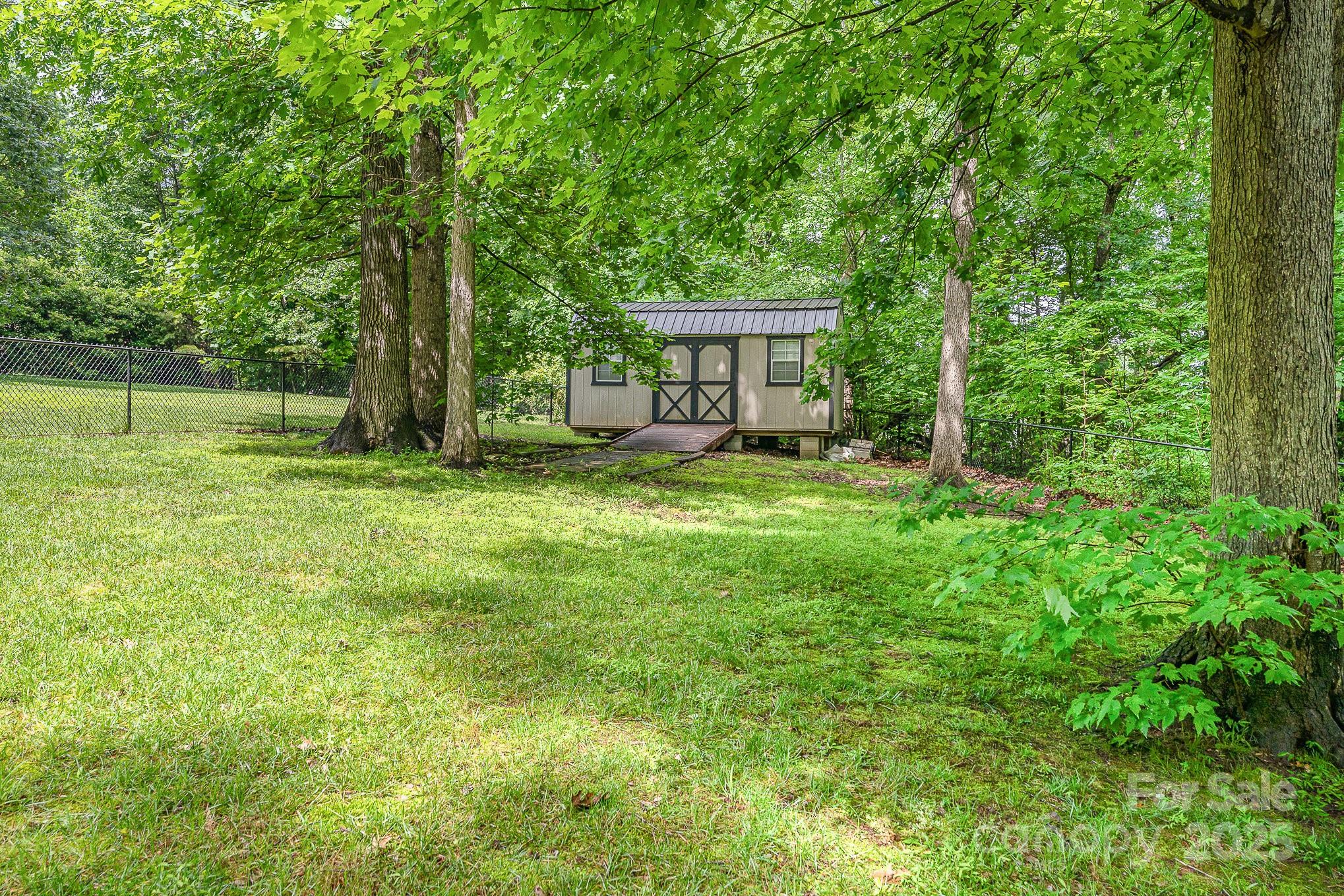 Shady Oaks - Residential