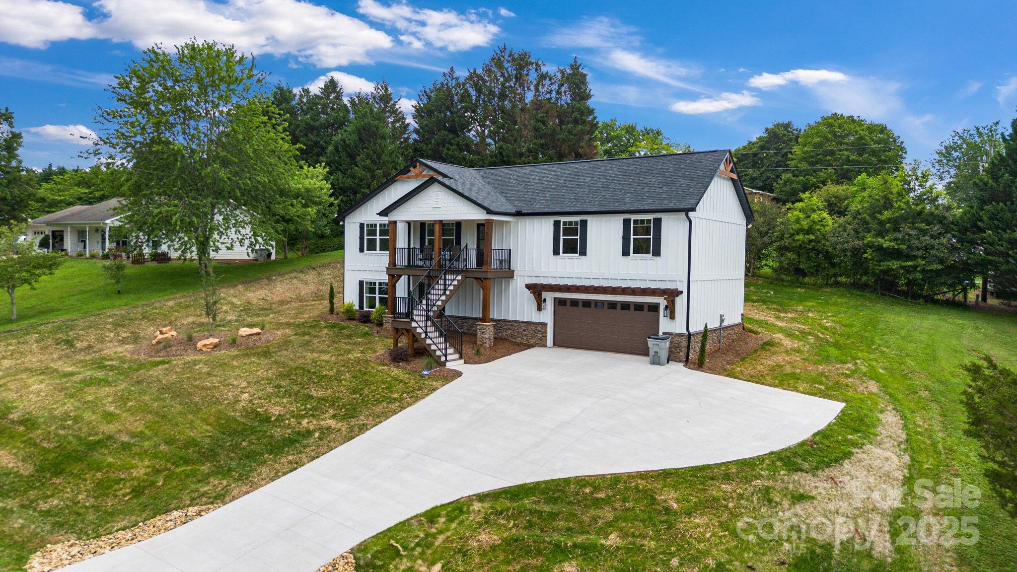 2205 Olde West Road