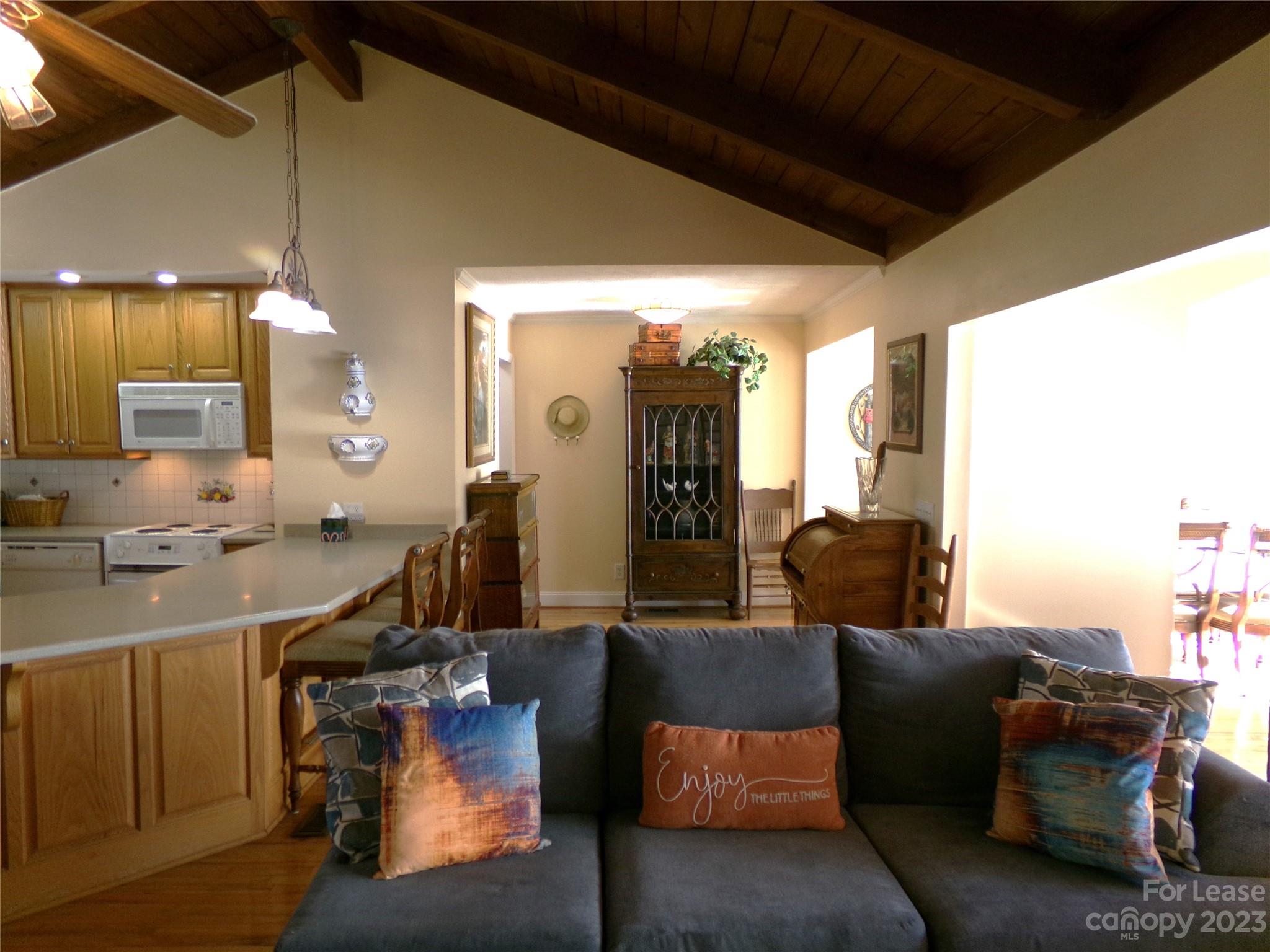 Emerald Shores - Residential Lease