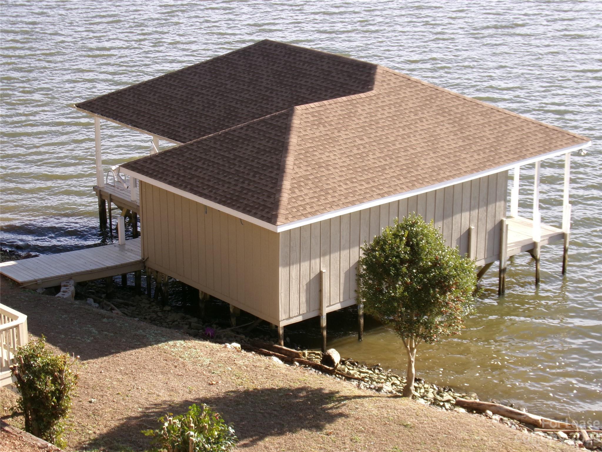 Emerald Shores - Residential Lease