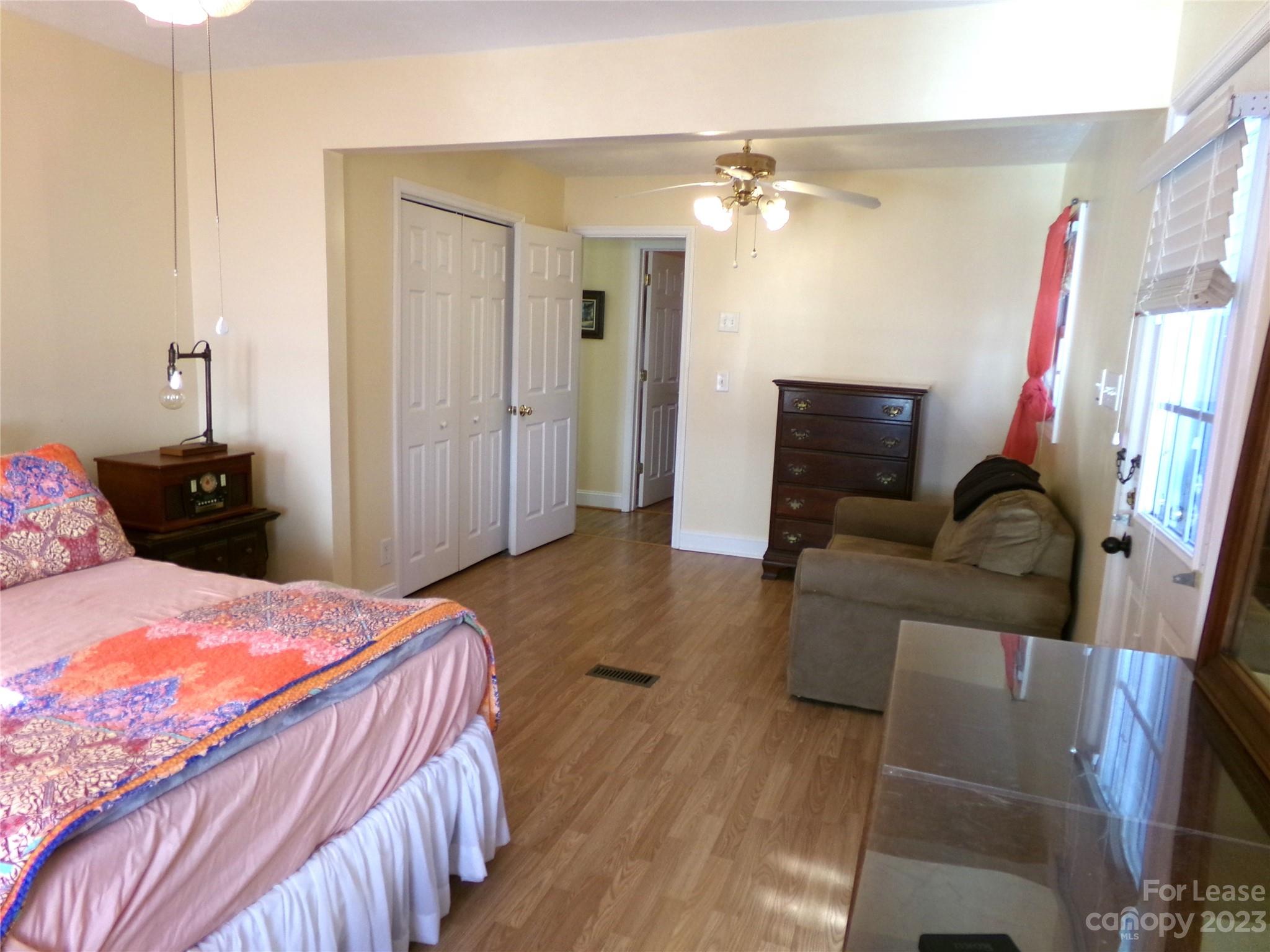 Emerald Shores - Residential Lease