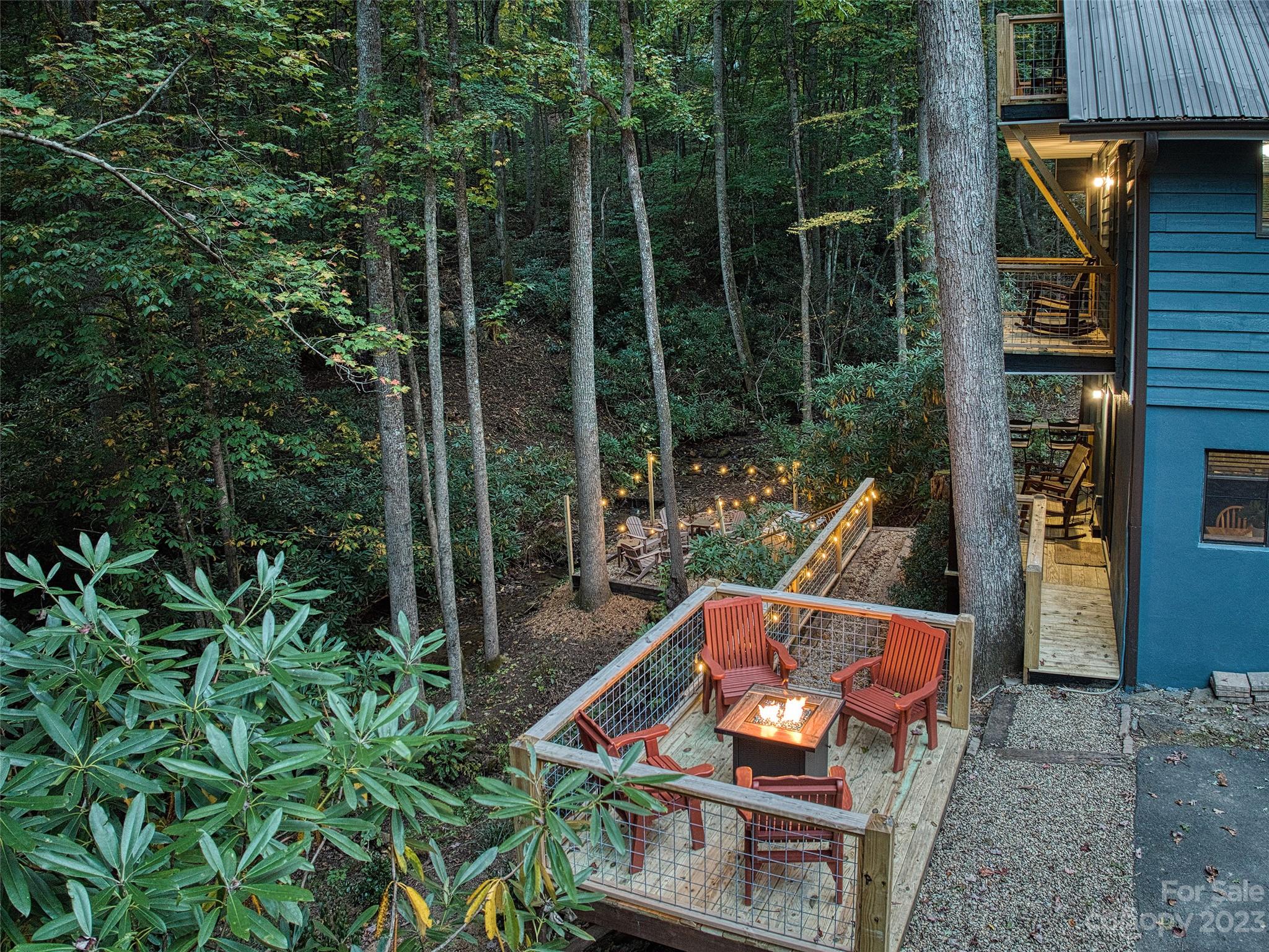 Creekside Villas - Residential