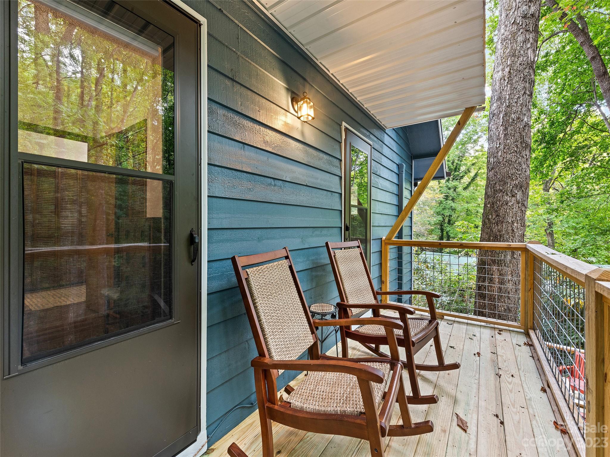 Creekside Villas - Residential