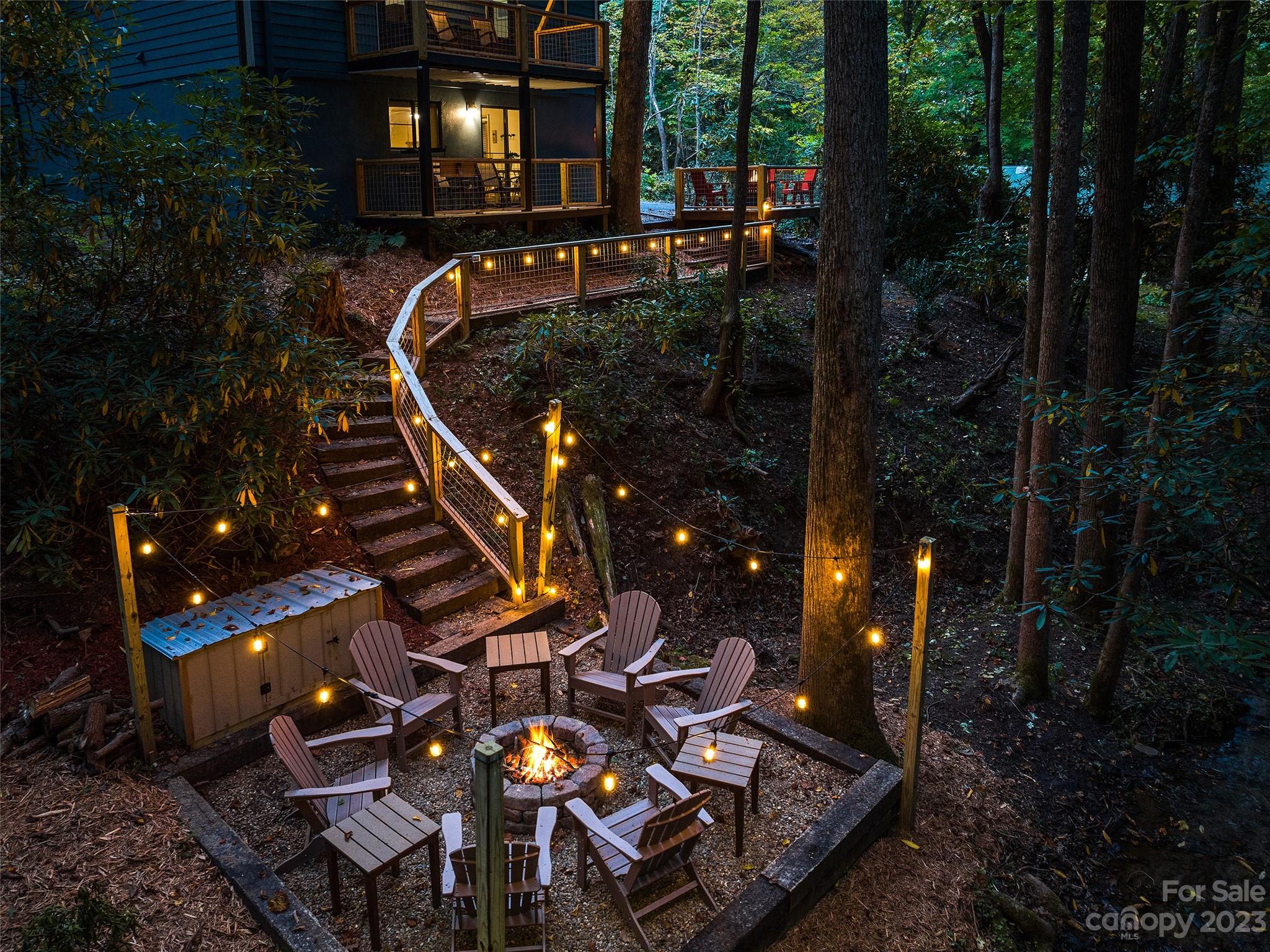 Creekside Villas - Residential