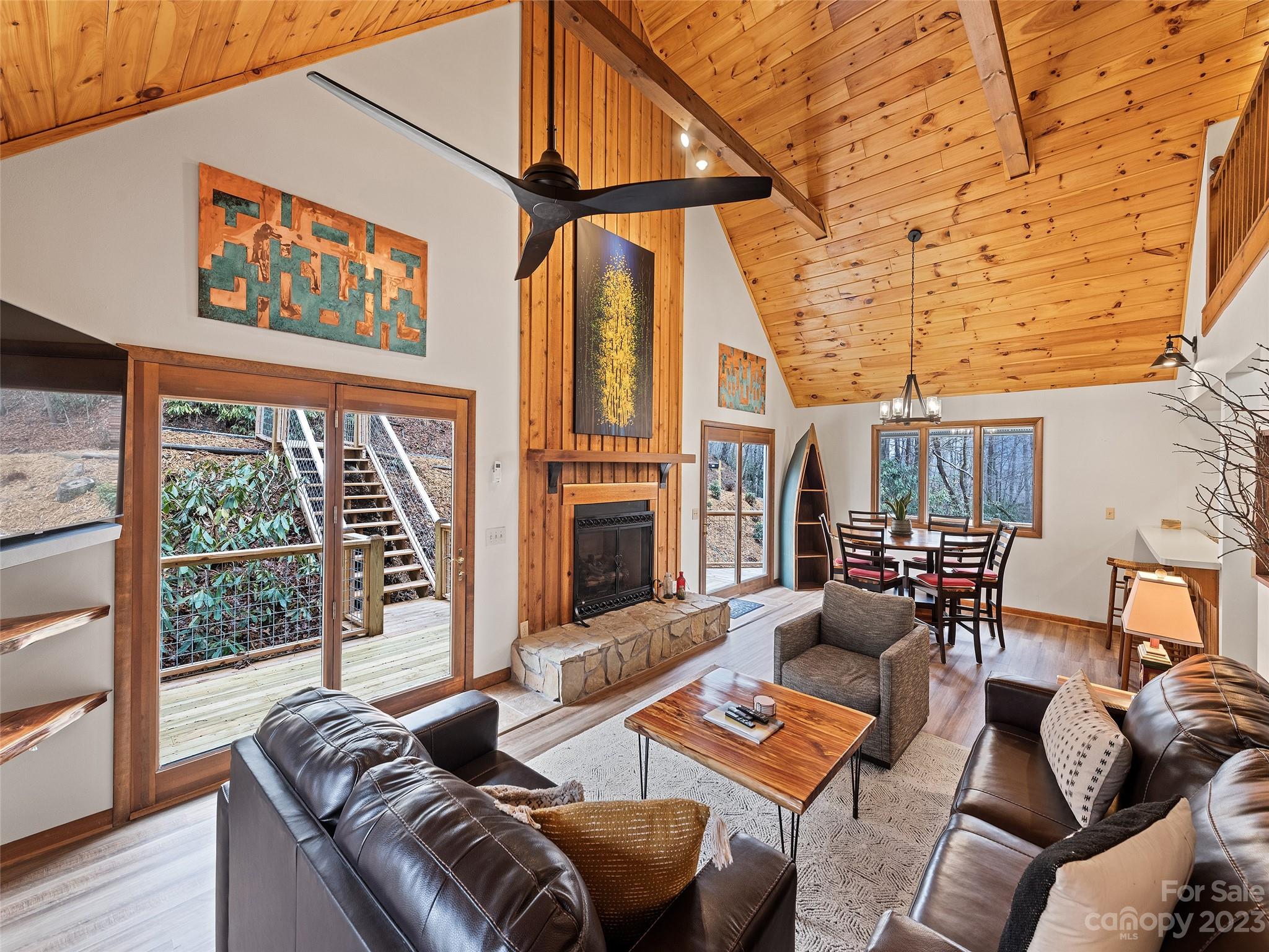 Creekside Villas - Residential