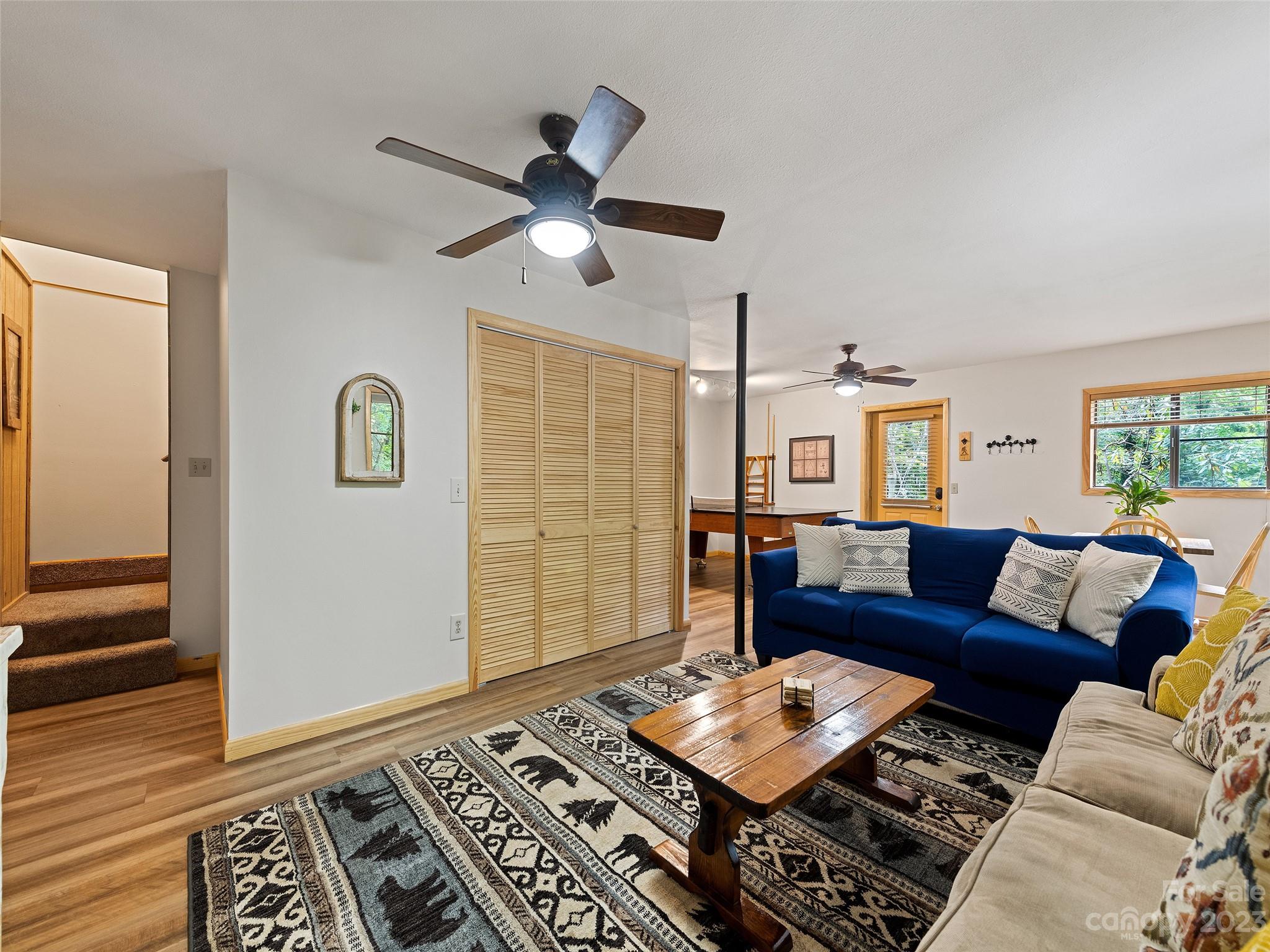 Creekside Villas - Residential