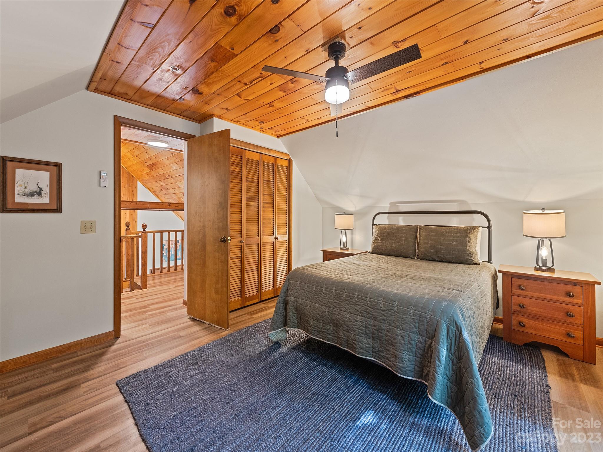 Creekside Villas - Residential