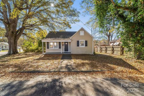 601 W 2nd Street Cherryville NC 28021