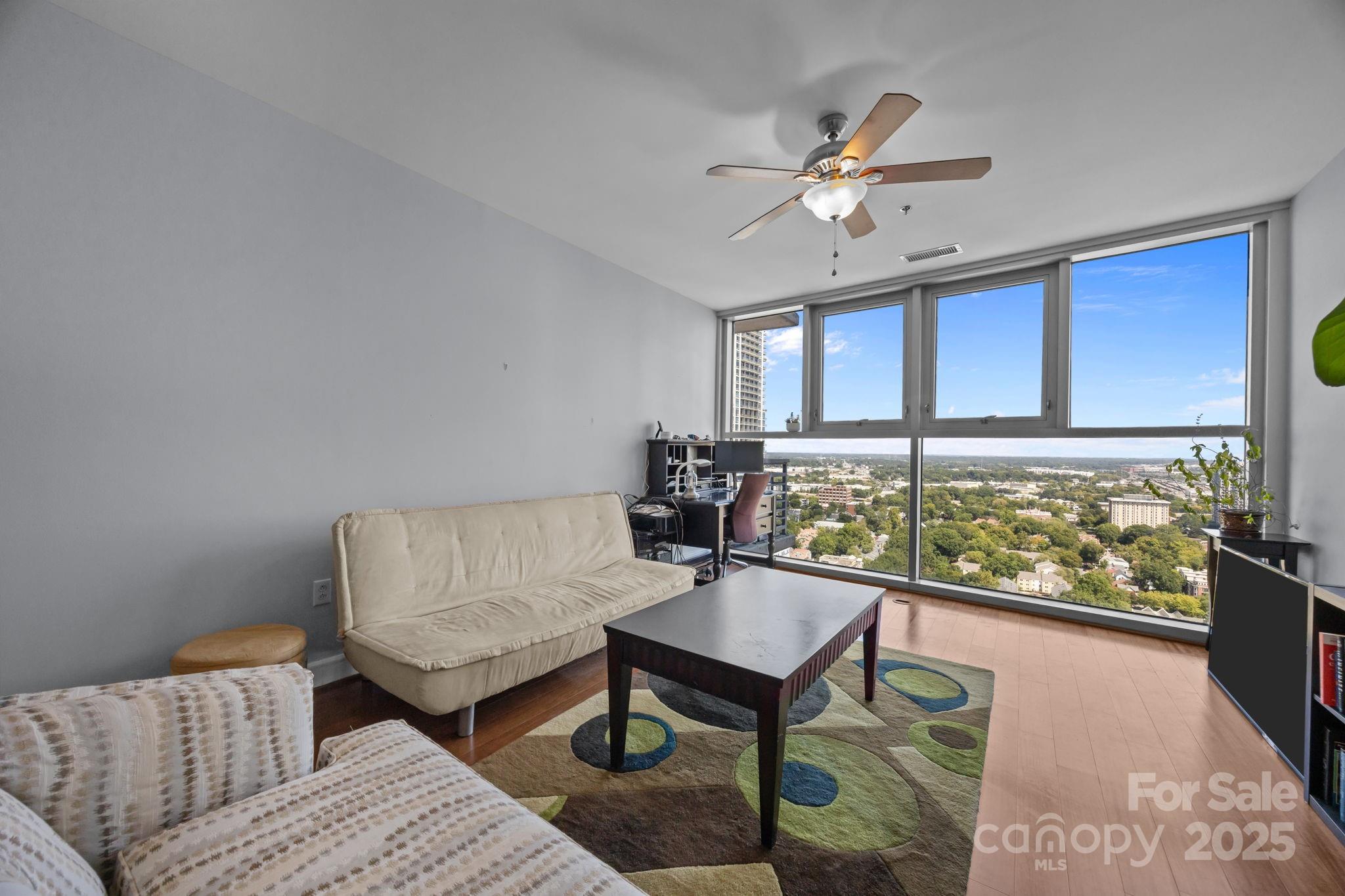 333 W Trade Street 2603