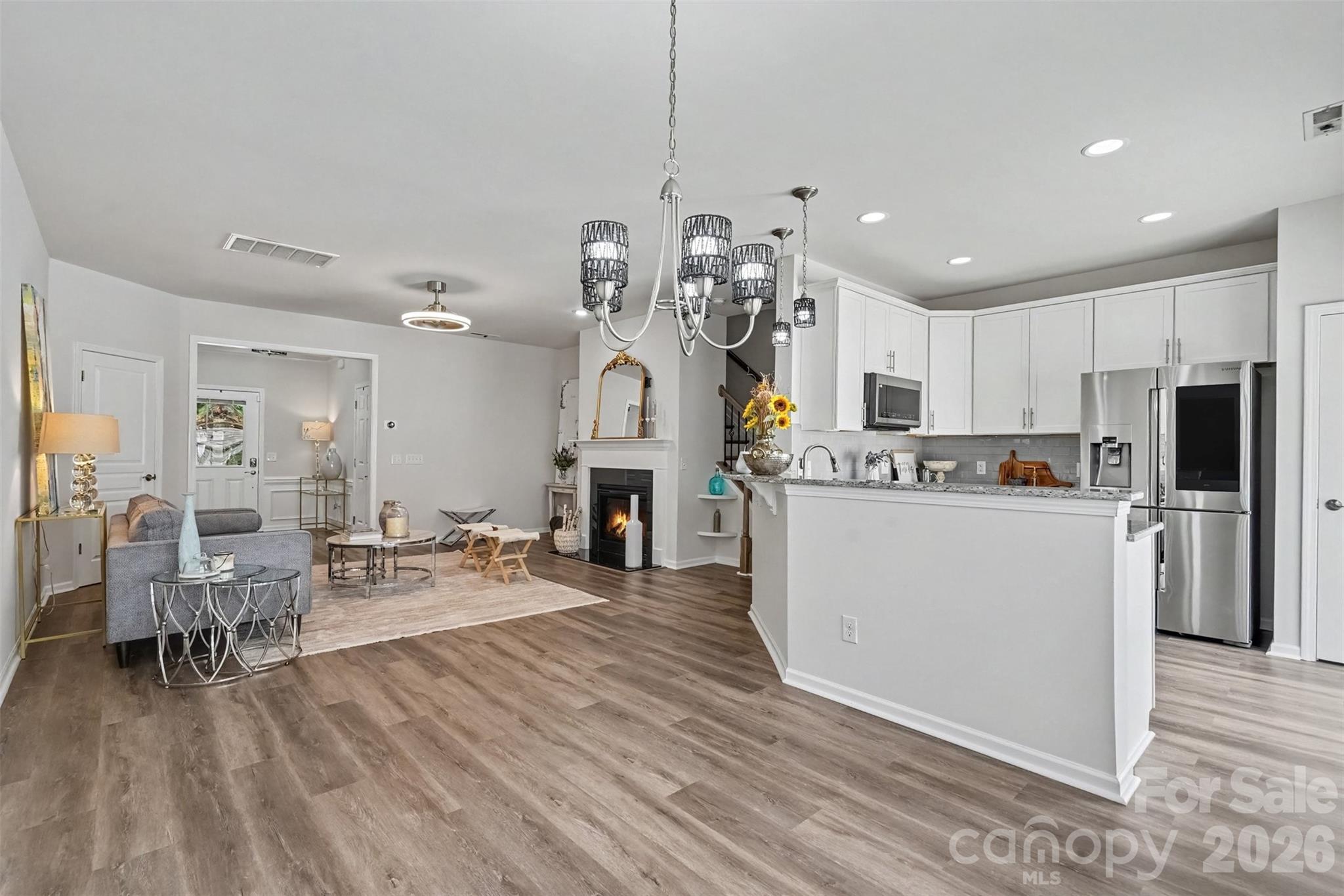 2447 Diplomat Lane