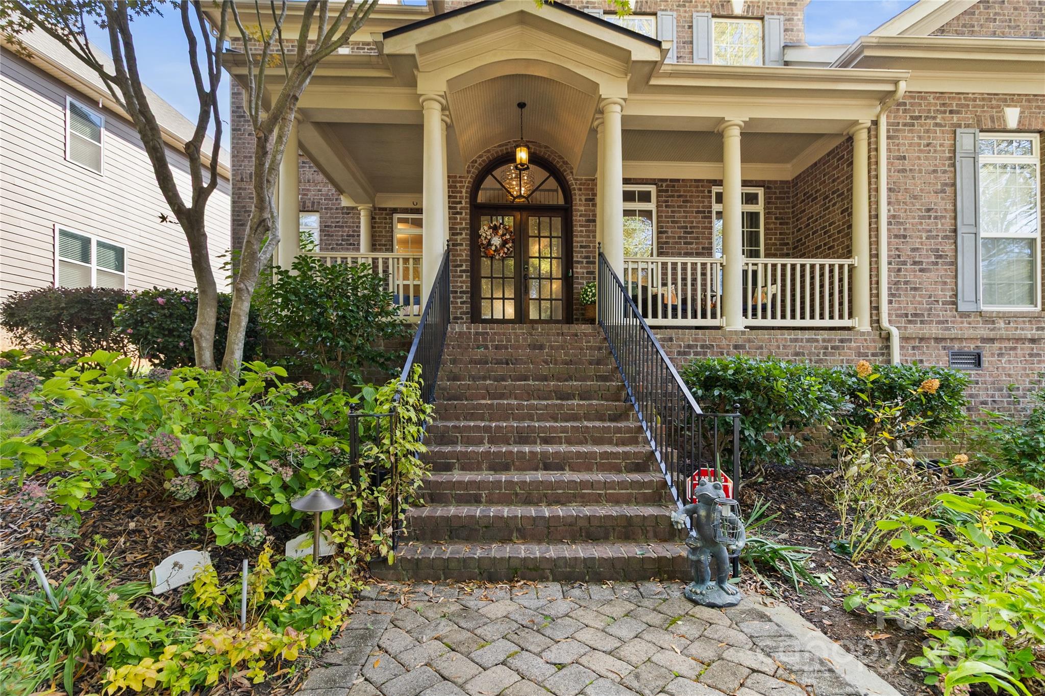 11104 Warfield Avenue