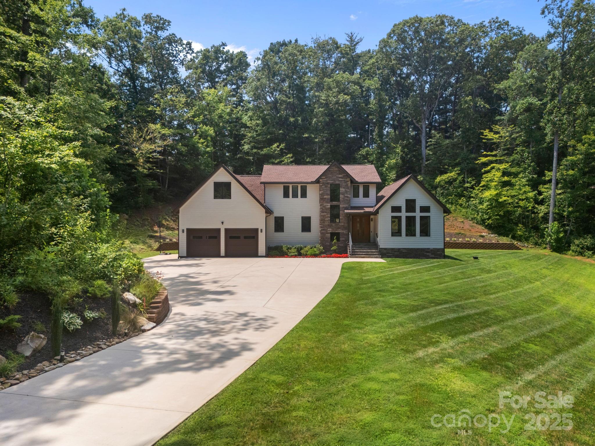 35 Mountain Shadows Drive