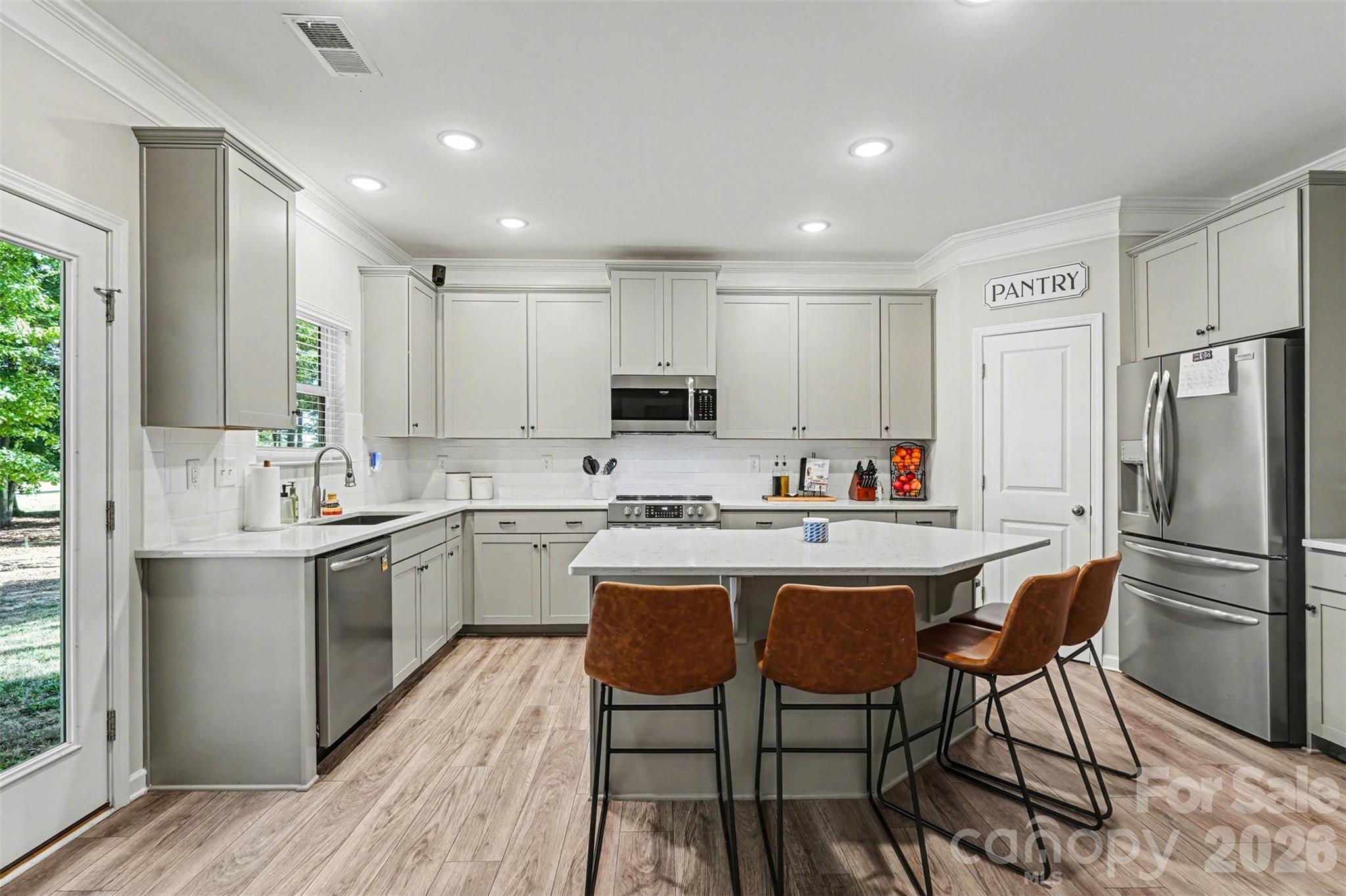 12012 Saddle Back Trail