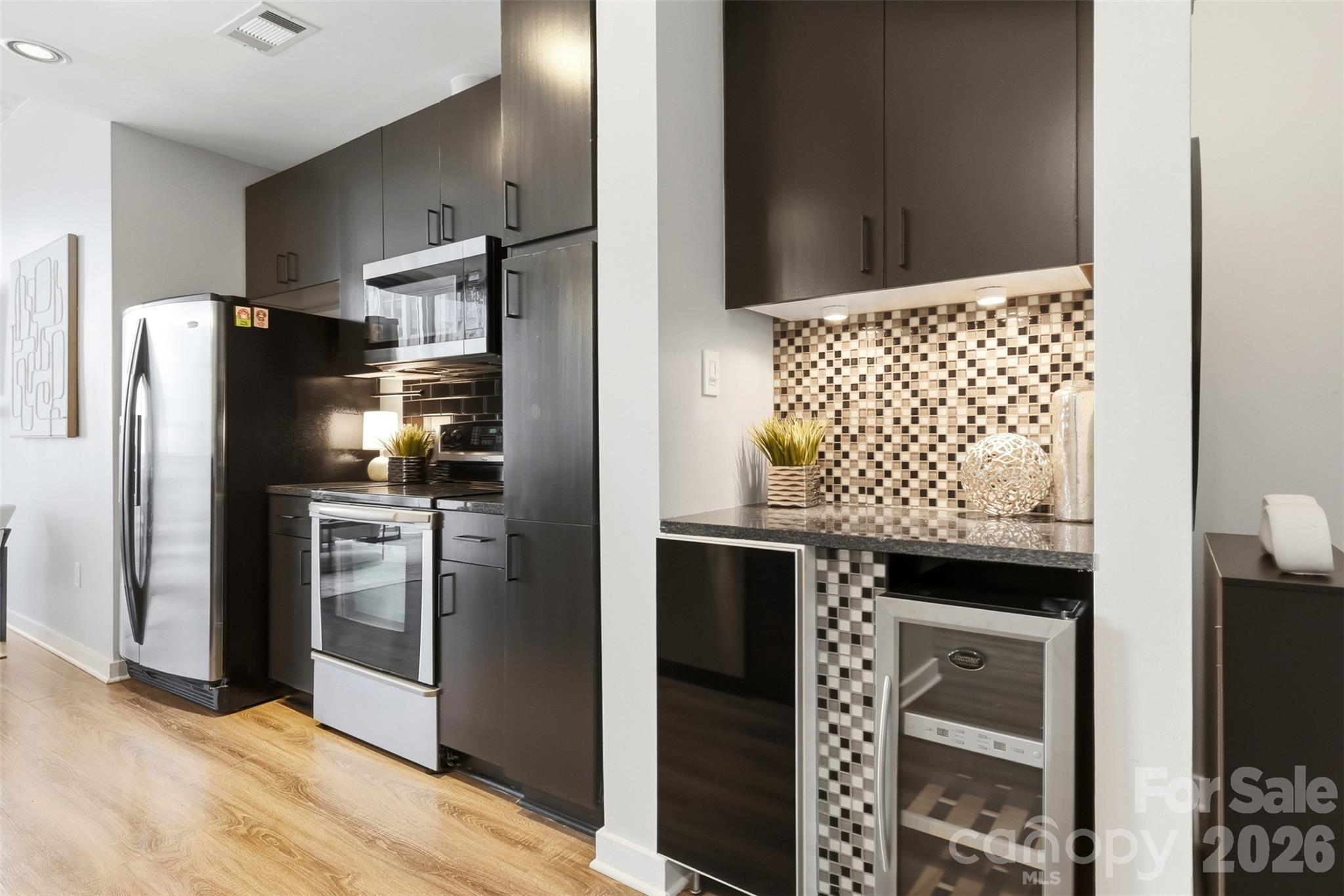 Avenue Condominiums - Residential