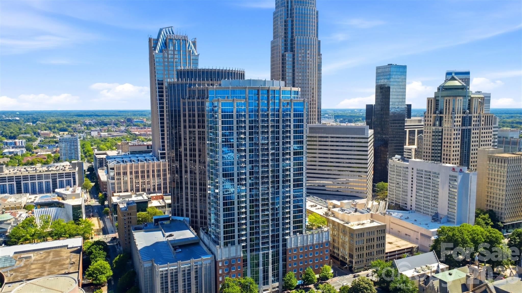 Avenue Condominiums - Residential