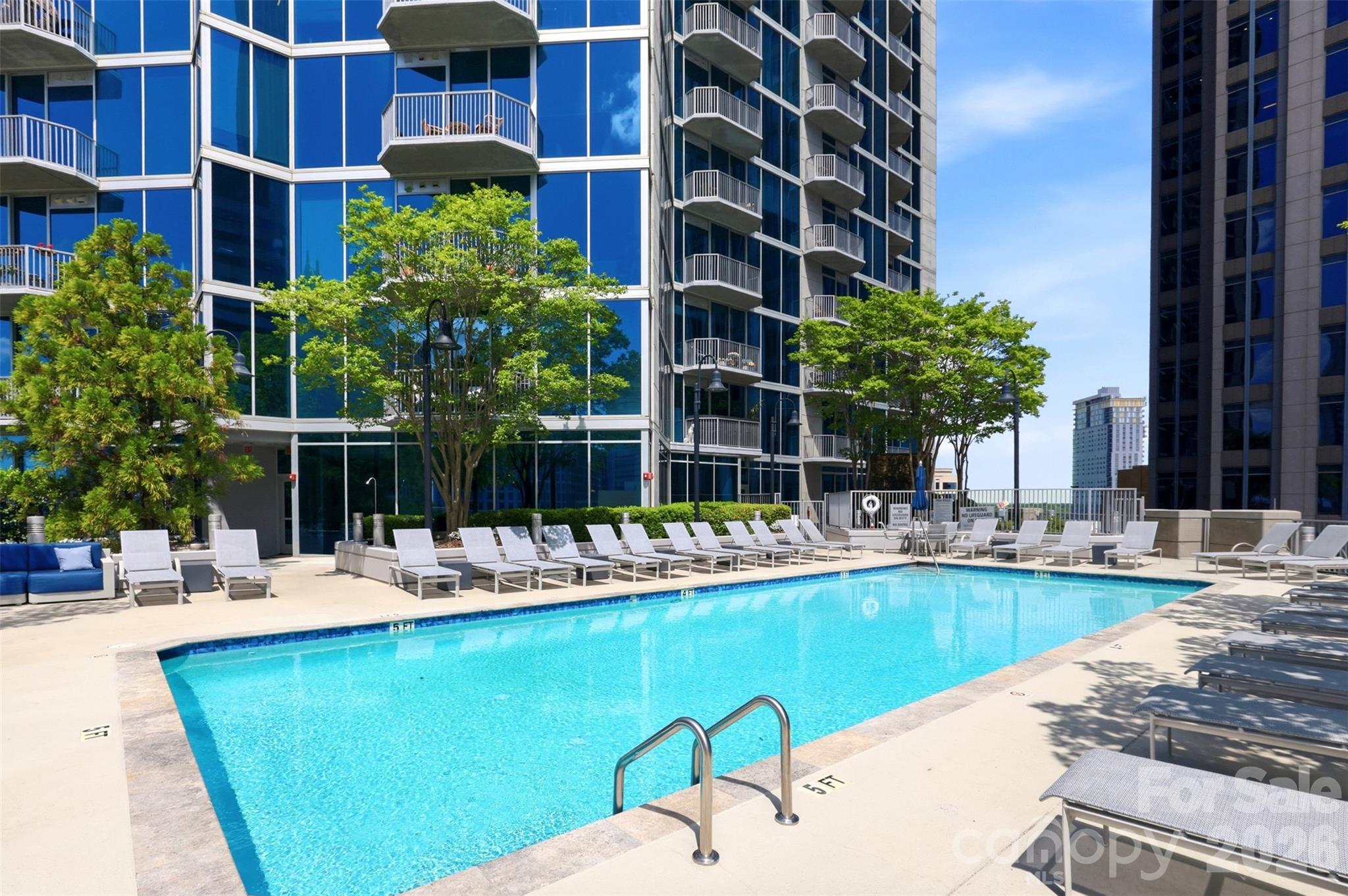 Avenue Condominiums - Residential