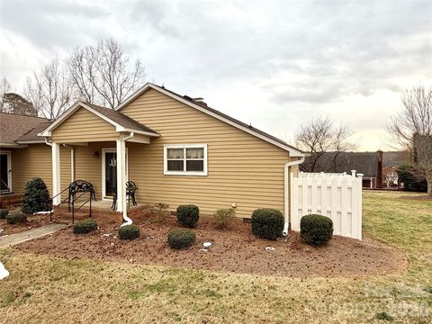 1674 ROBINS NEST Court A Gastonia NC 28054