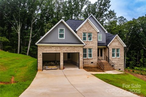 236 Mark Ryan Lane Dallas NC 28034