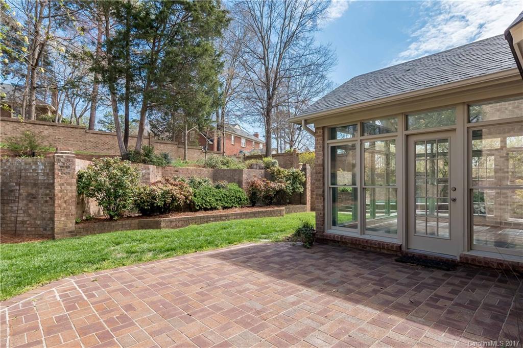 Mallory Manor - Residential