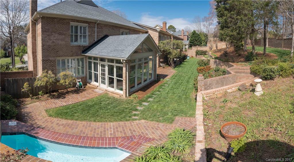 Mallory Manor - Residential