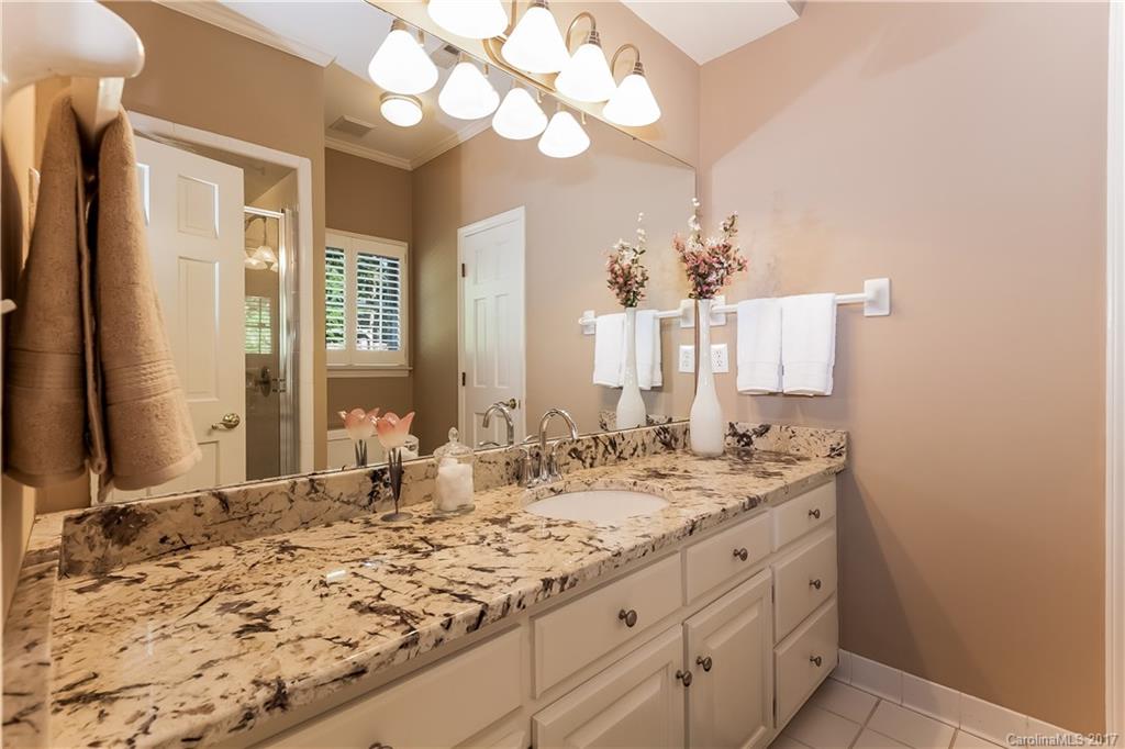 Mallory Manor - Residential