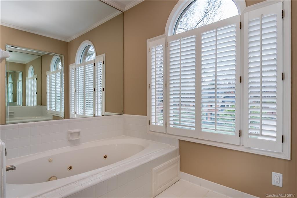 Mallory Manor - Residential