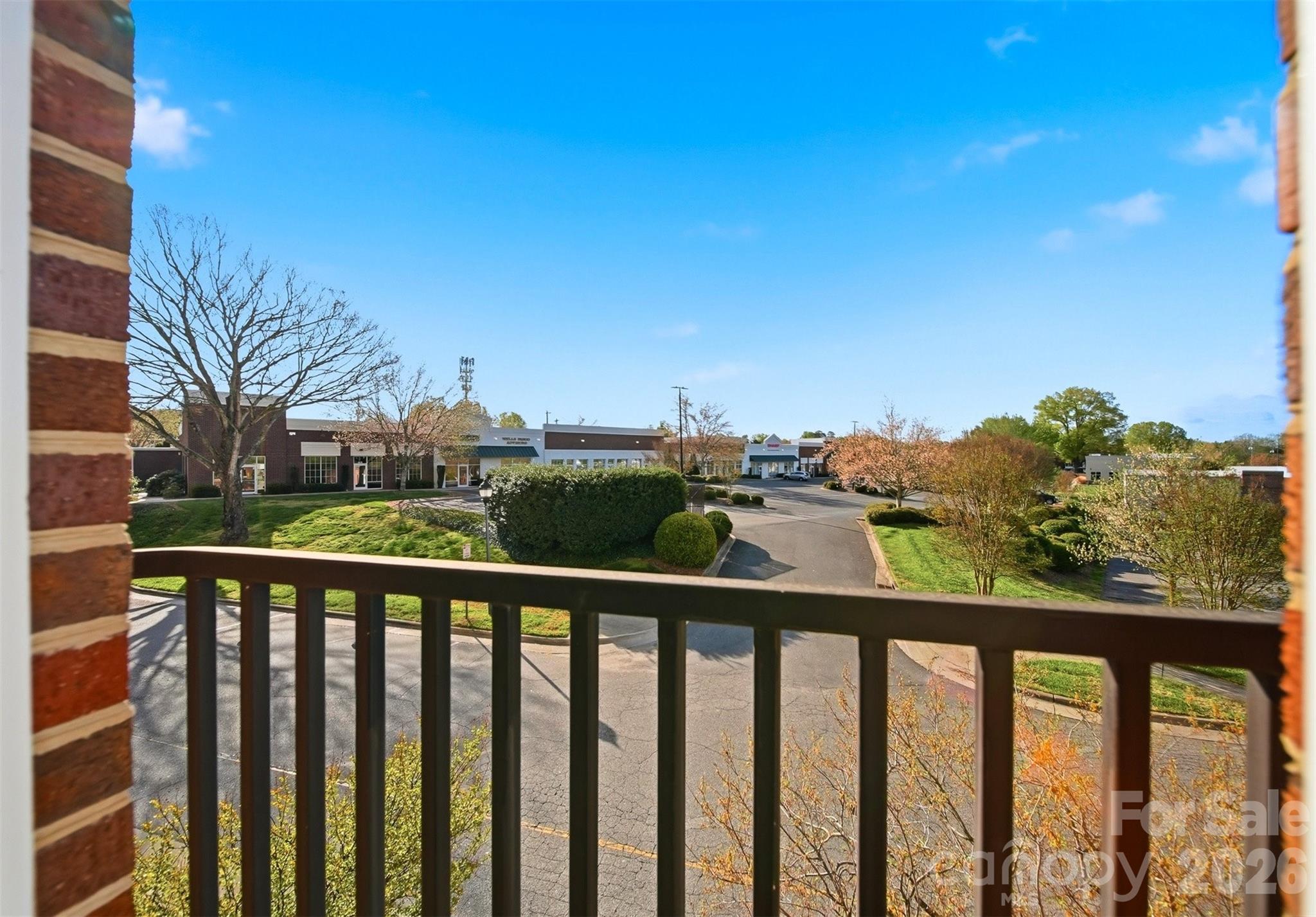 viewmont plaza - Residential