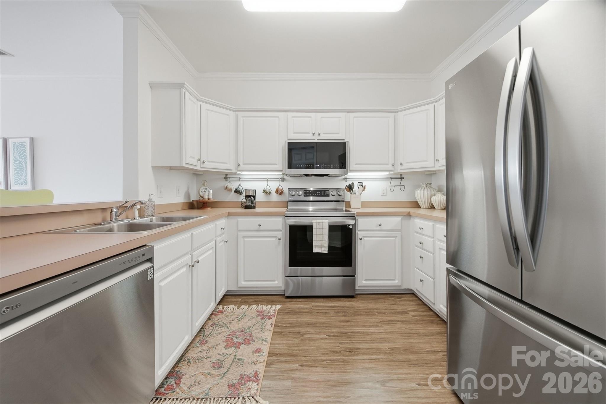 viewmont plaza - Residential