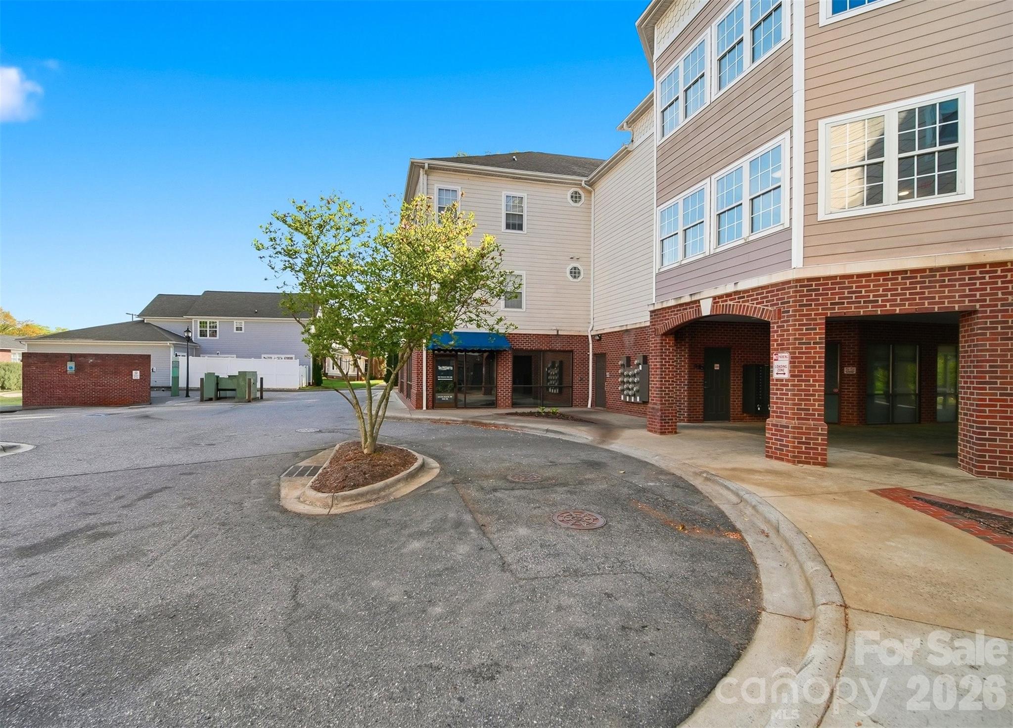 viewmont plaza - Residential